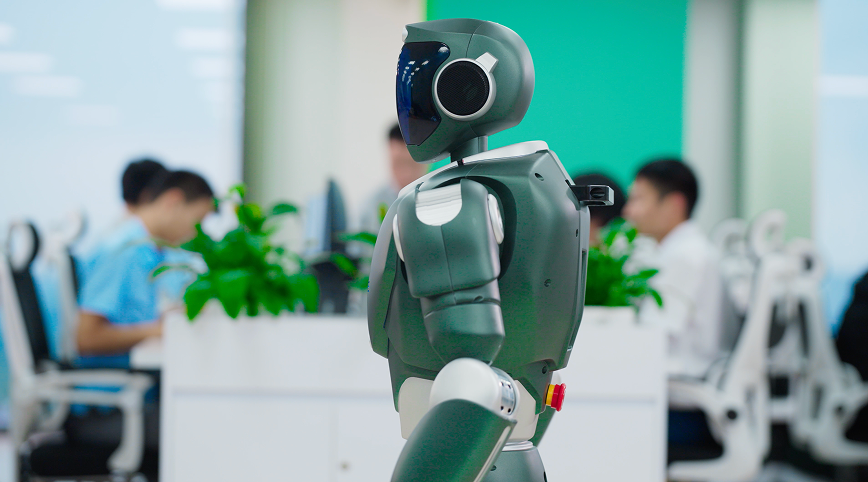 Making Advanced Robotics Clear, Human and Engaging