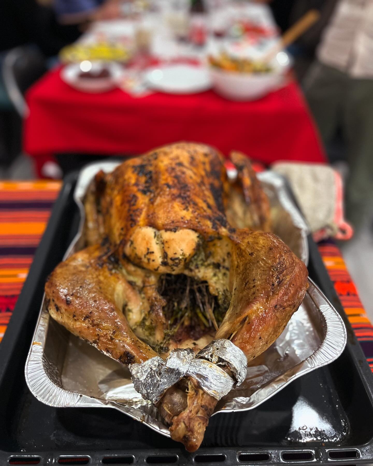 Good food&hellip;and good company 🦃 

Hosted a little Thanksgiving dinner early this year since I&rsquo;ll be back in the USA for the actual day 🇺🇸 I tried to keep it simple - turkey, stuffing, mashed potatoes and roast veggies. The real treat was