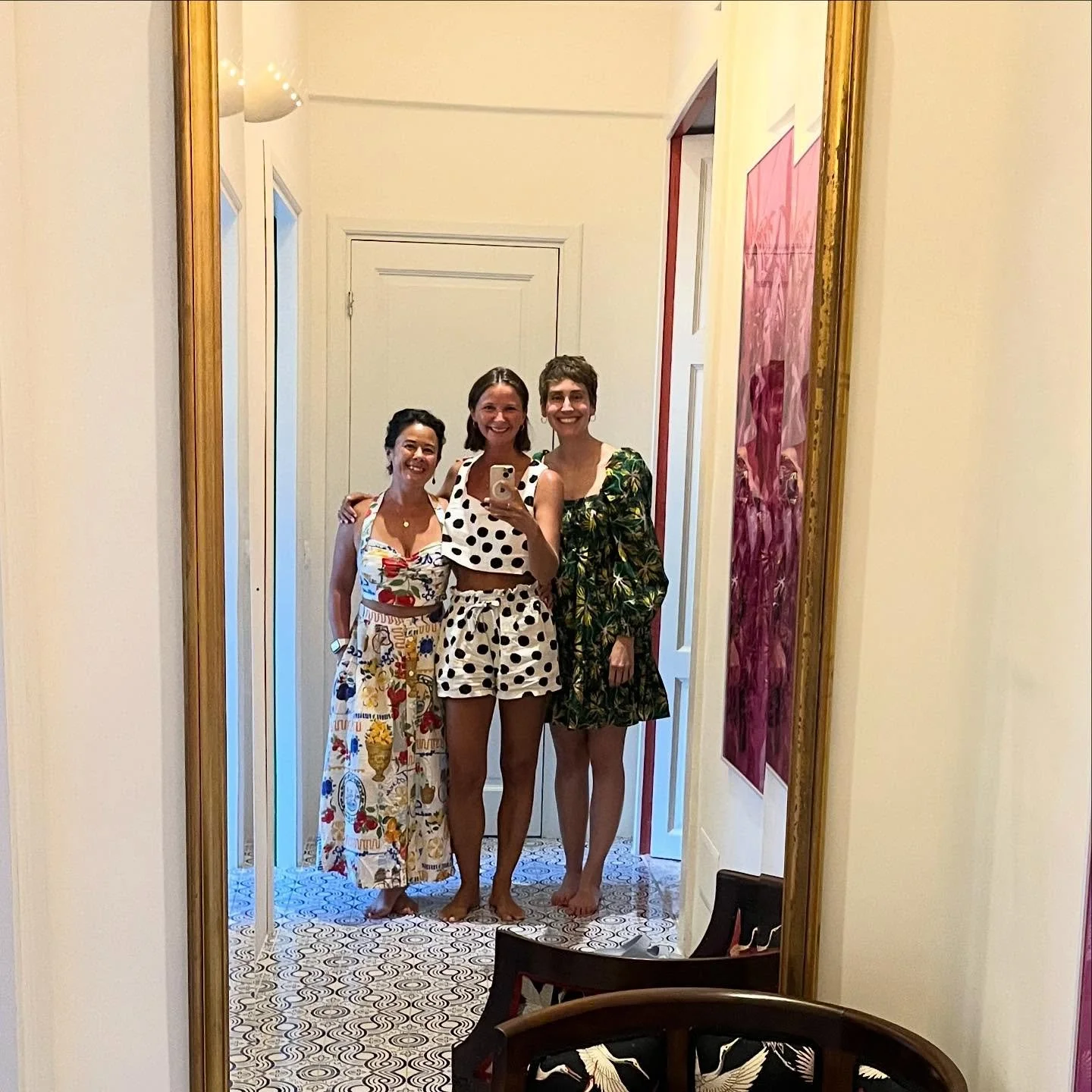 Requirements for a successful girls trip includes a shared love for: 
🕵️&zwj;♀️ Solving international crime
🍝 Thinking about what to eat (then eating) 
⭕️ Venn diagrams
☕️ Breakfast carts 
👰&zwj;♀️ Wedding consulting 
 ☀️ Sunshine and sea or pool 