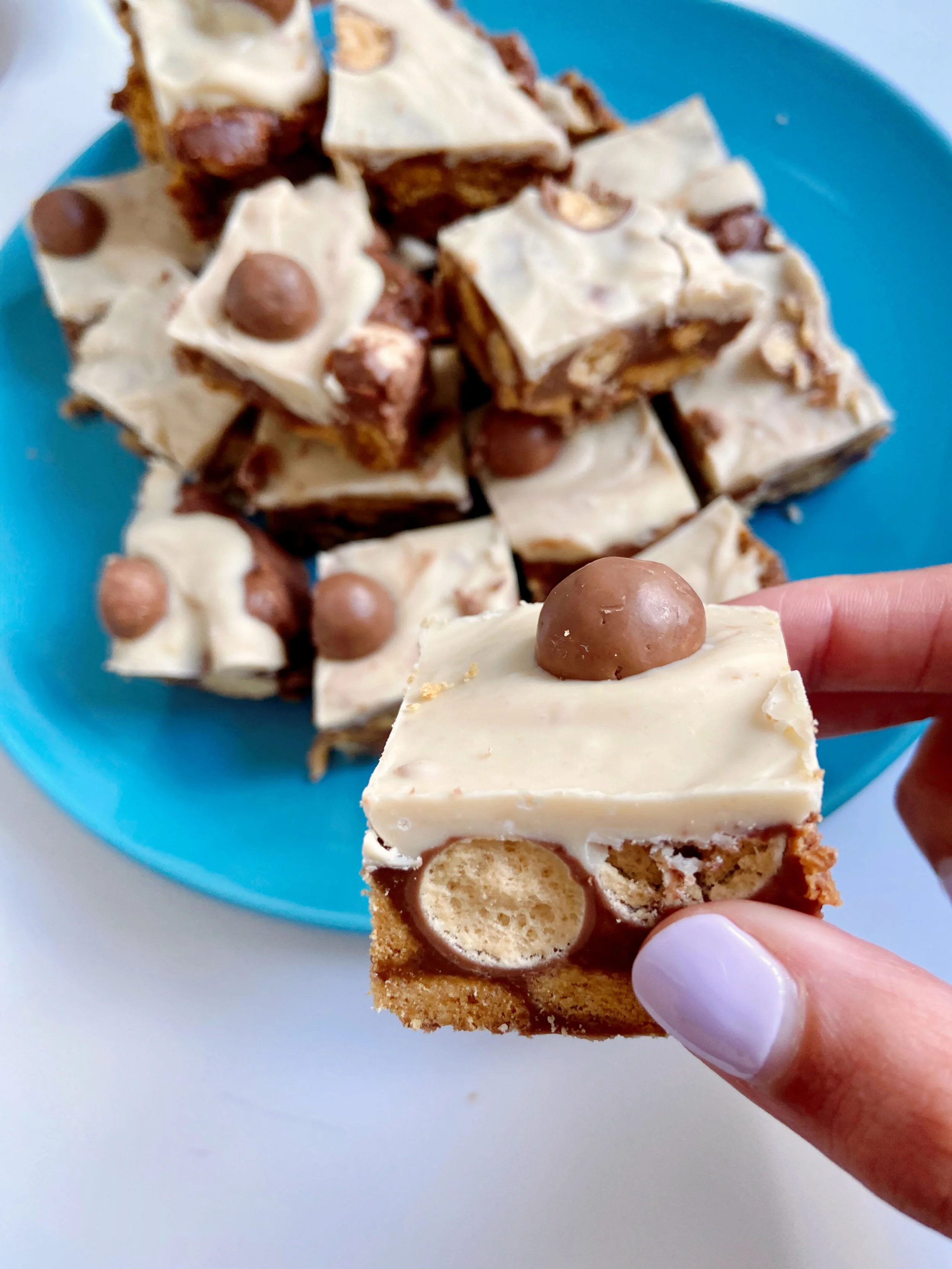 Malteaser Biscuit Cake