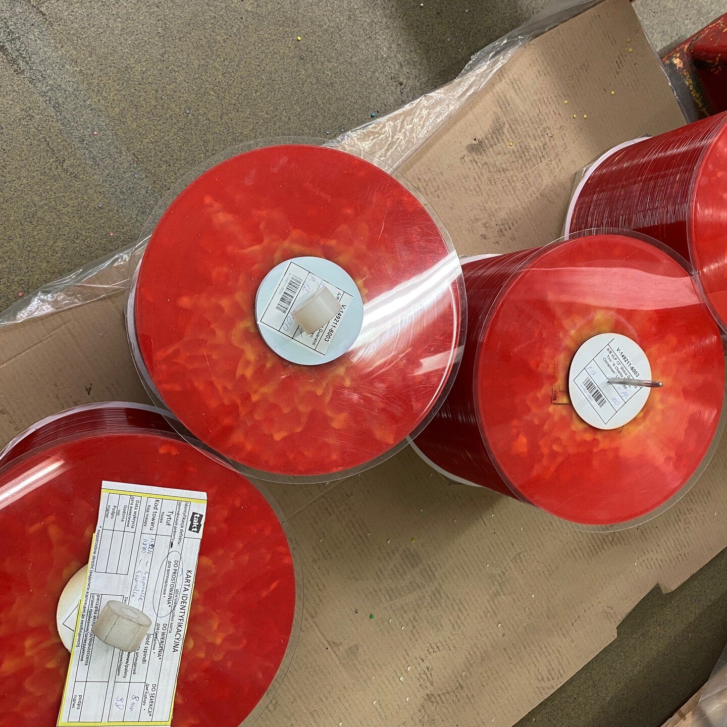 More A Charlie Brown Christmas LPs. This time in the other Christmas color: red. #coloredvinyl #customvinyl