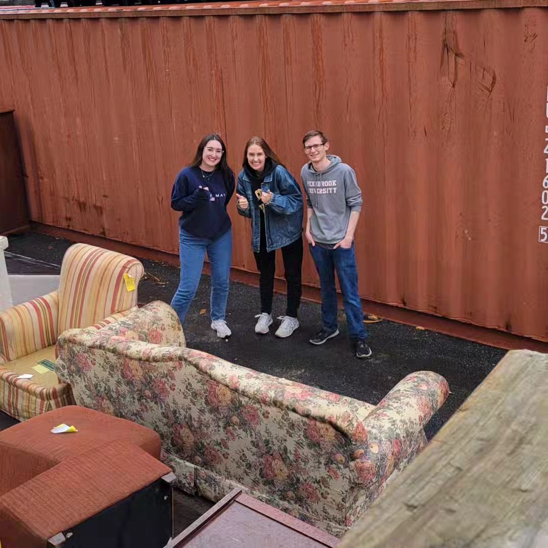 For seminar this week we went back to the Habitat for Humanity ReStore to volunteer! We moved out old items (which will be broken down tomorrow by F&amp;M students as a stress-relieving activity) to make room for newly donated items to be sold in the