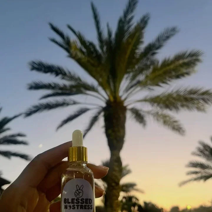 Please don&rsquo;t pumpkin spice us to death just yet! We&rsquo;re still soaking up every last drop of sunshine and it&rsquo;s free vitamins while we can. &hearts;️🌞 #chasingsummer