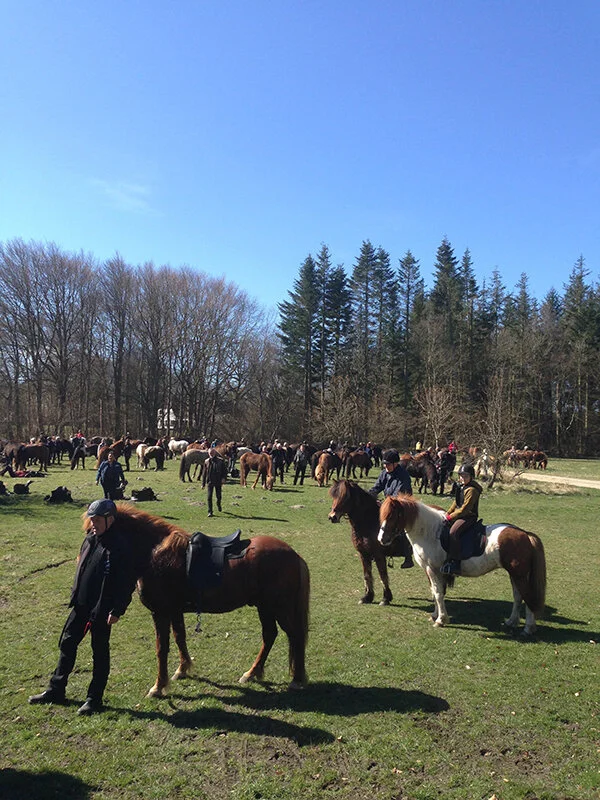 Stine og Selma på Slette Strand tur