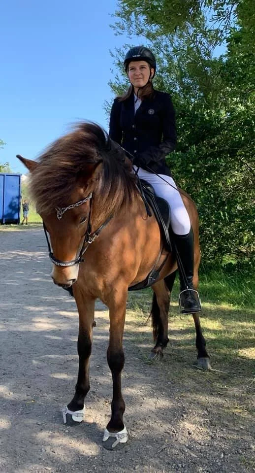 Selma og Hind til DM i Gæðingakeppni 2019