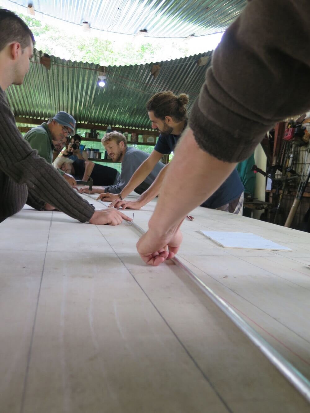 Small to a little bit bigger - drawing a longer curve on the second boat.