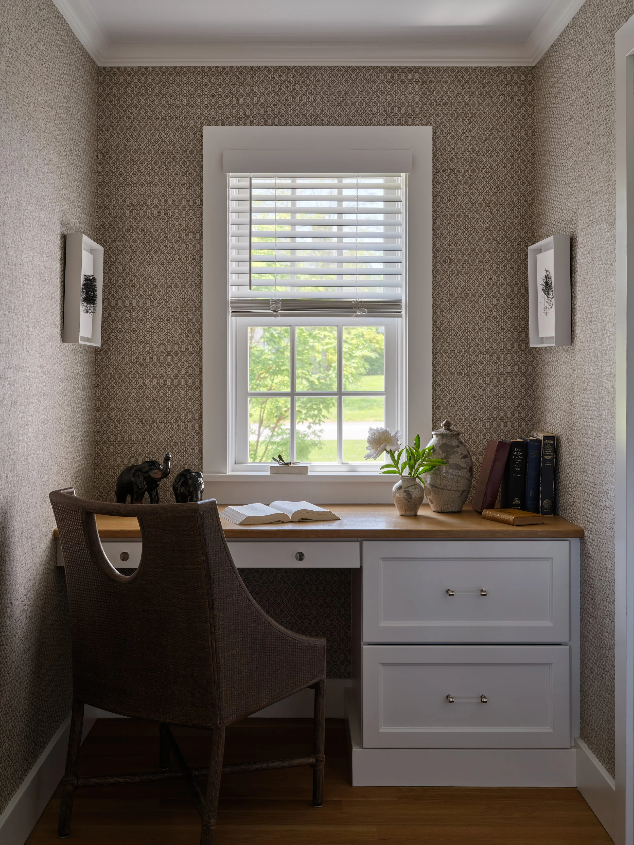 Interior styling by Gina Ciotti of a beach house office. Interior Design by KTID and photography by Kyle J Caldwell.