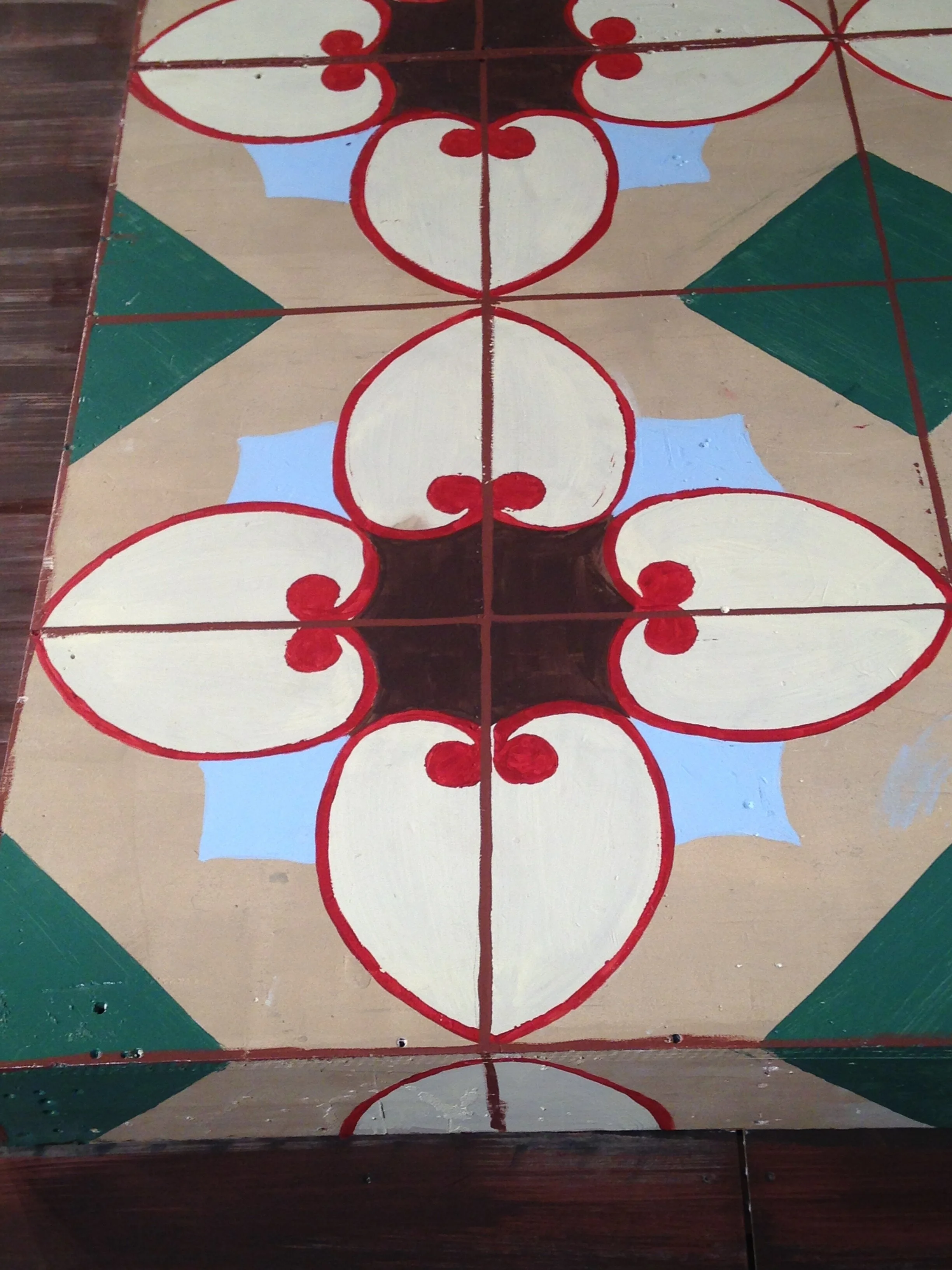 Final touches for the kitchen tile. 