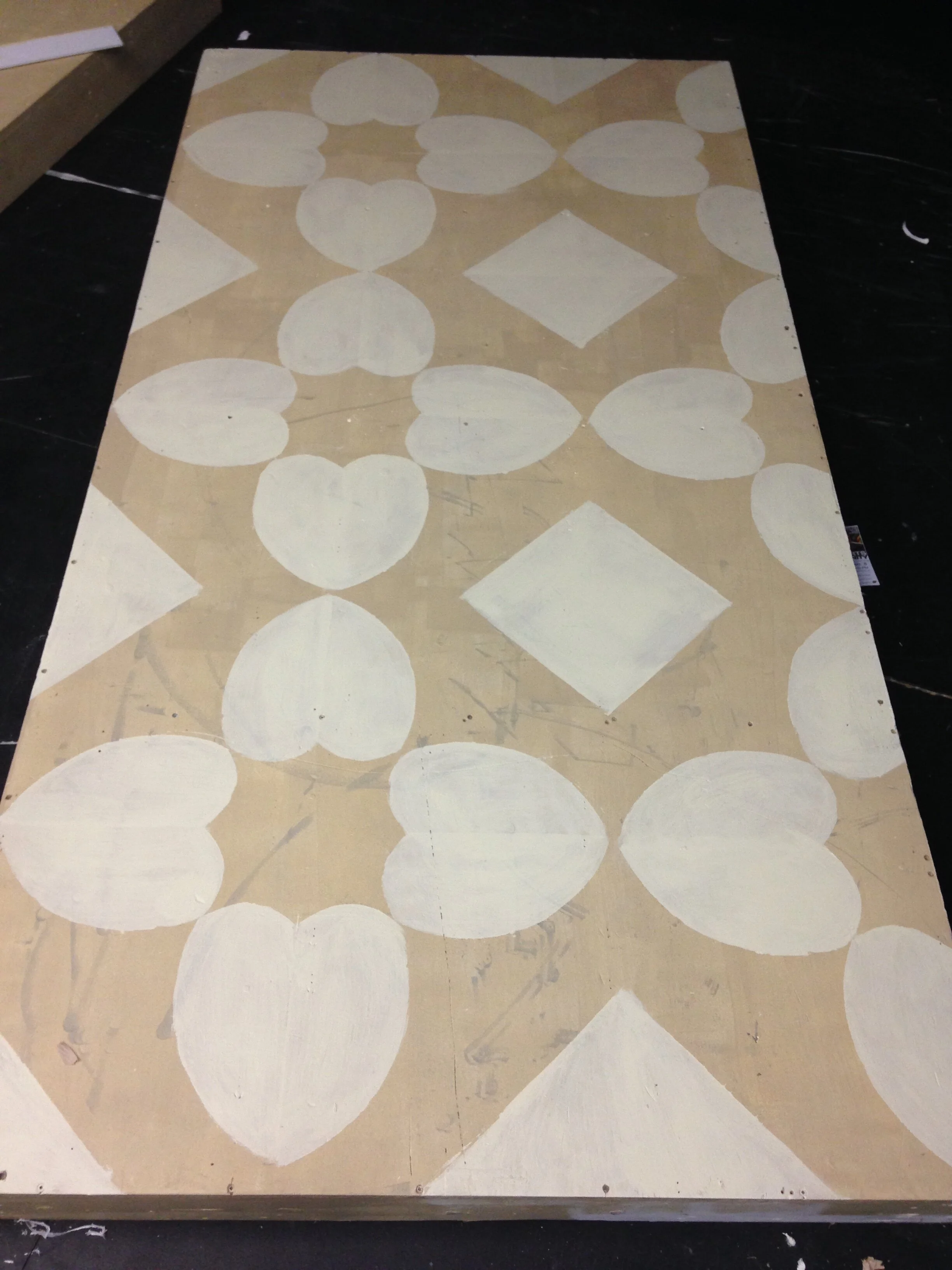Initial base for the kitchen tile. 