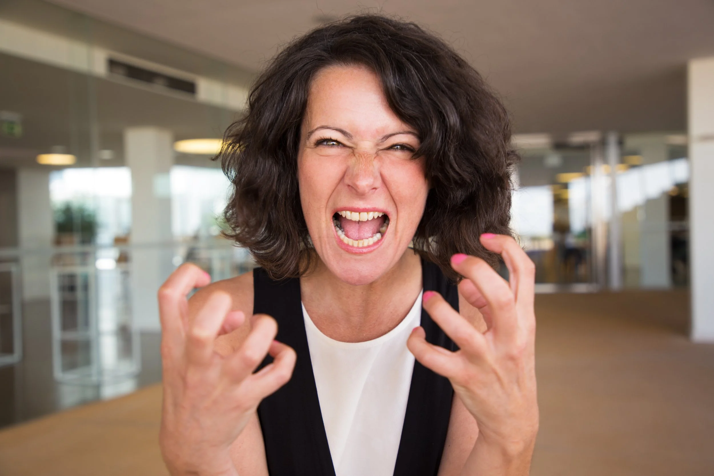 How to Treat Misokinesia: A Therapist’s Guide