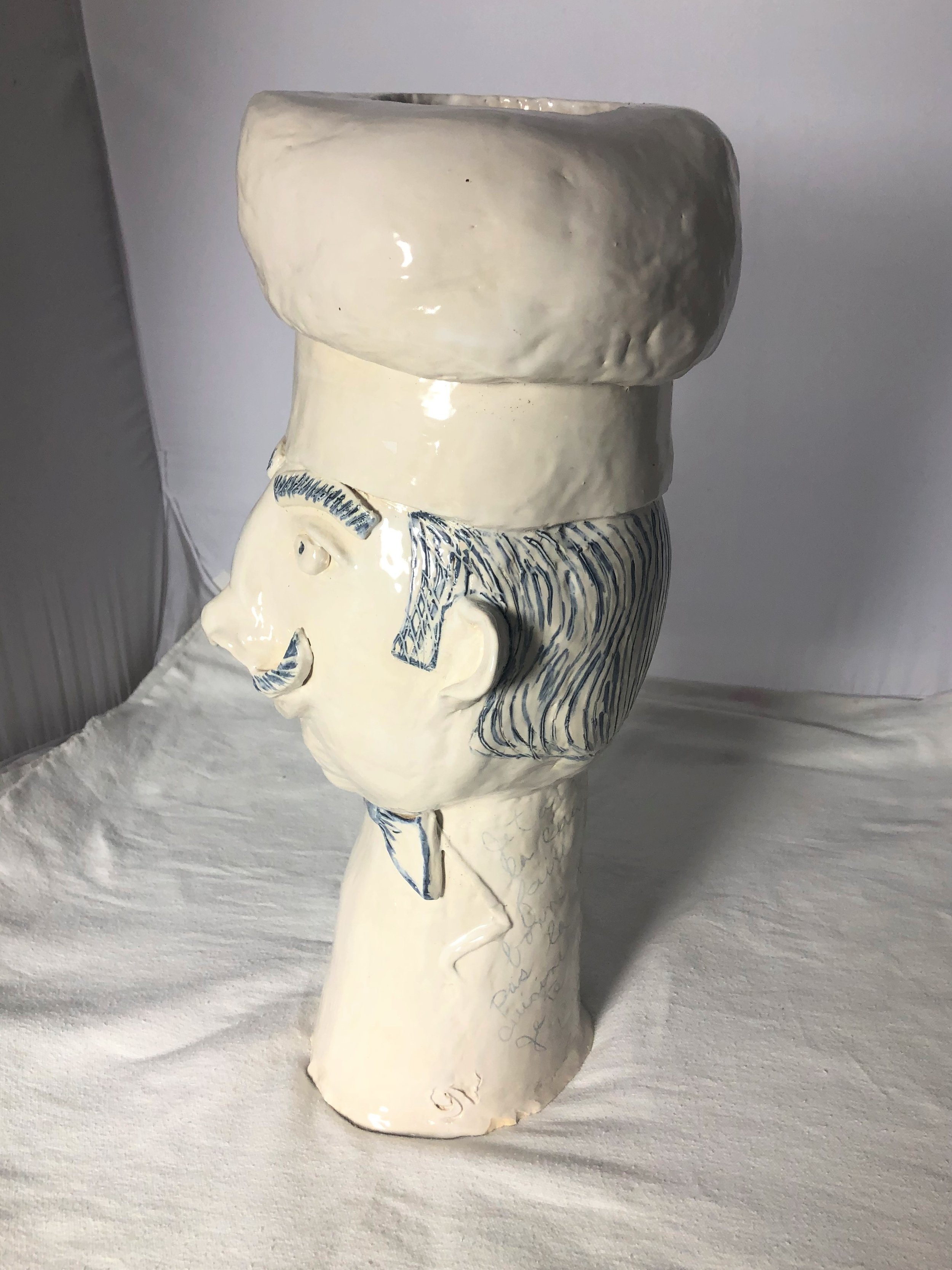 French Chef Statue4.jpg