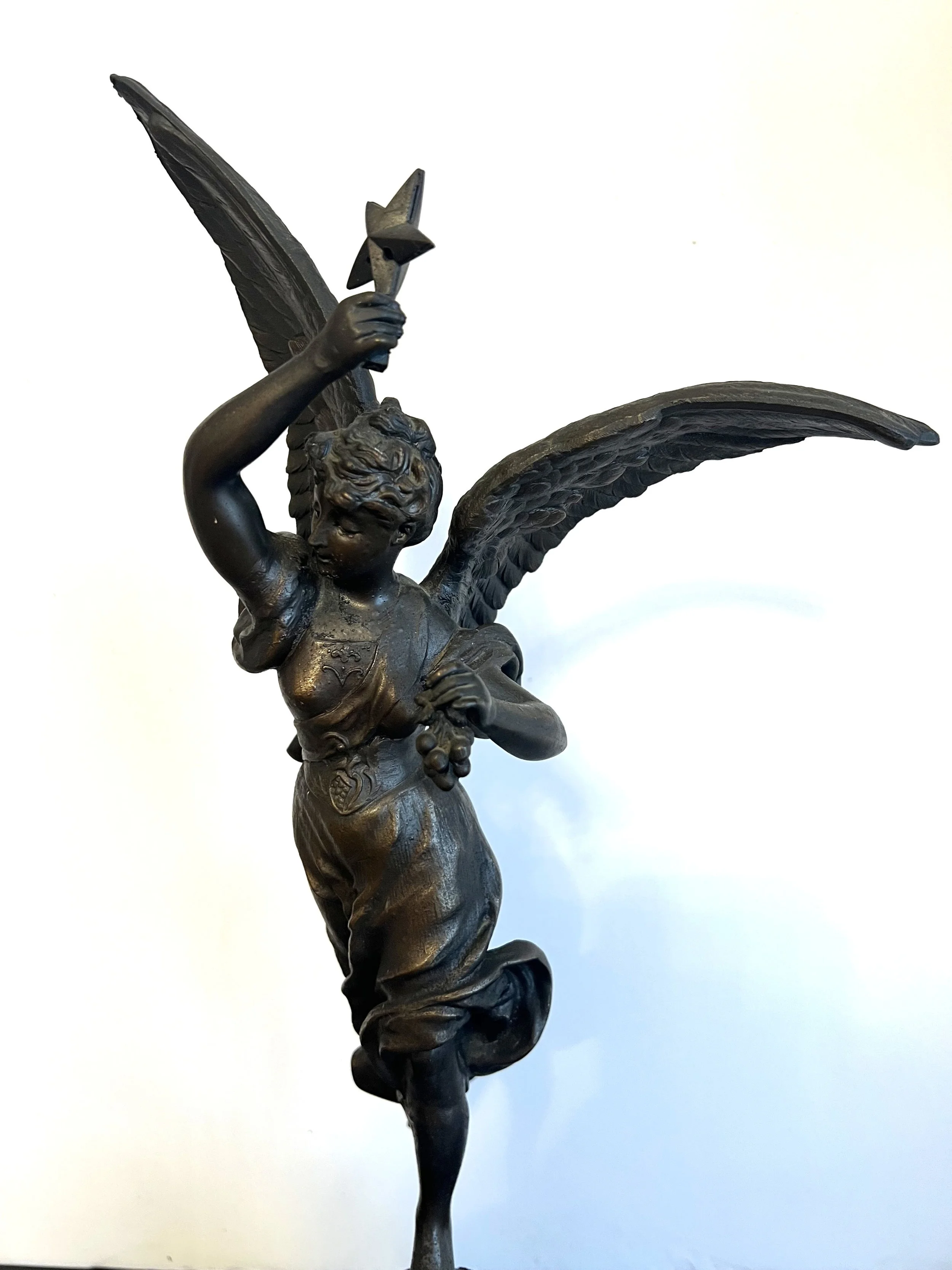 Bronze Star Statue4.jpg