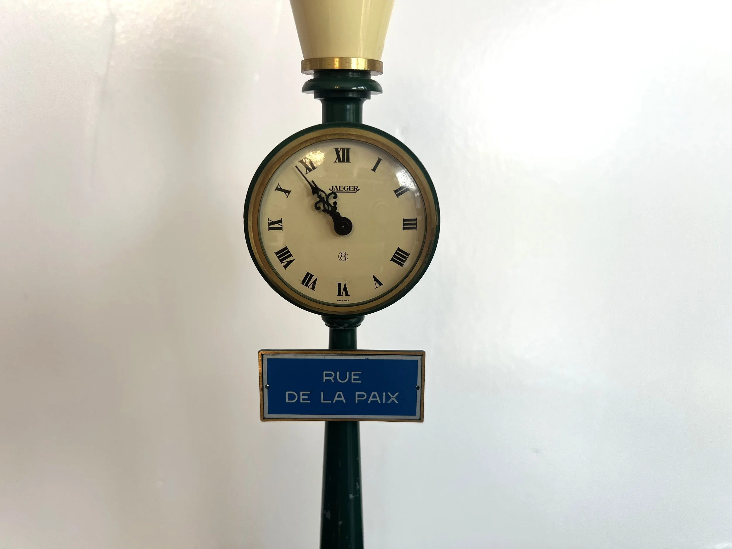 Jaegar Table Clock2.jpeg