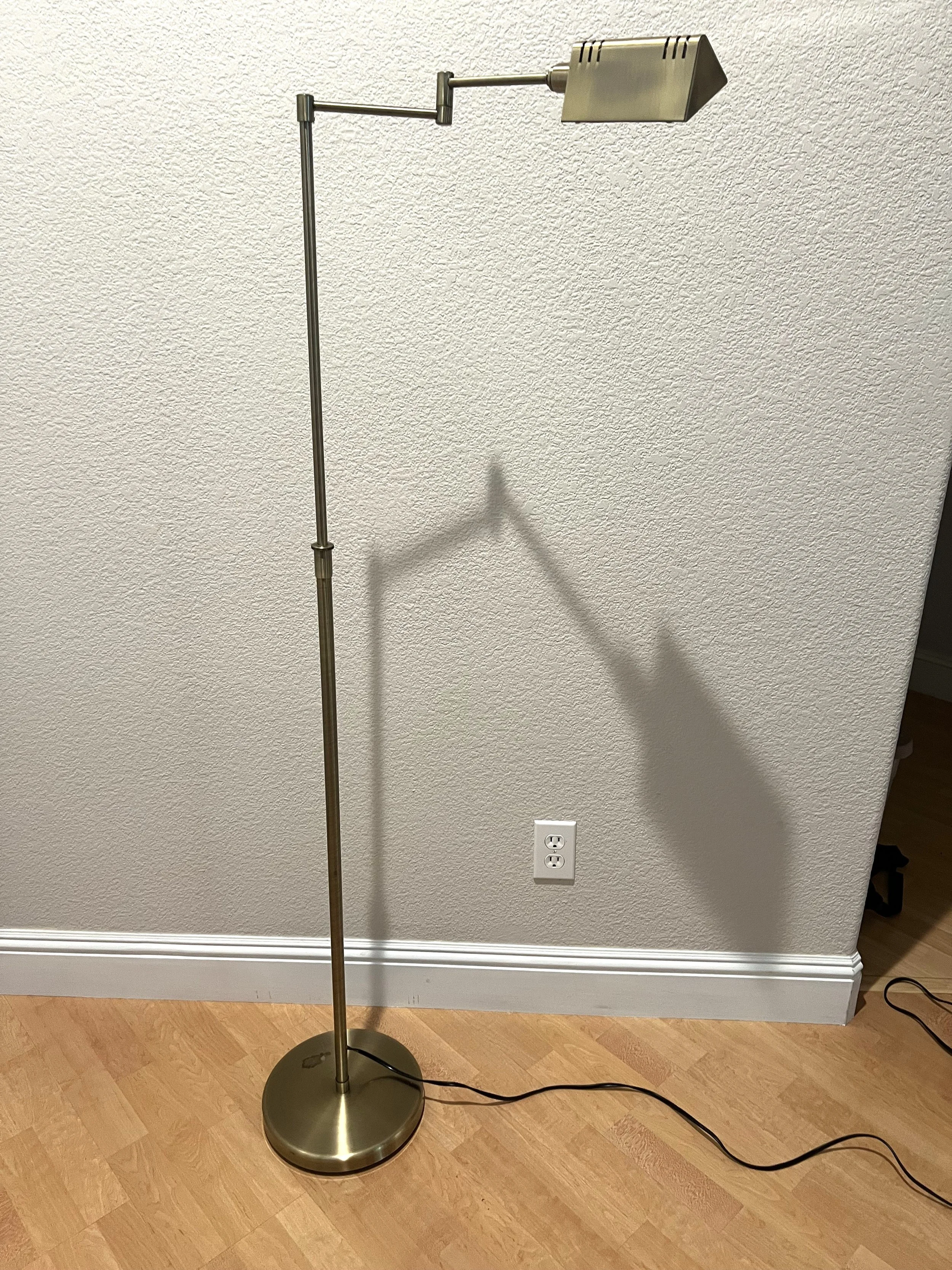 Brass Adj Pharmacy Floor Lamp3.jpeg