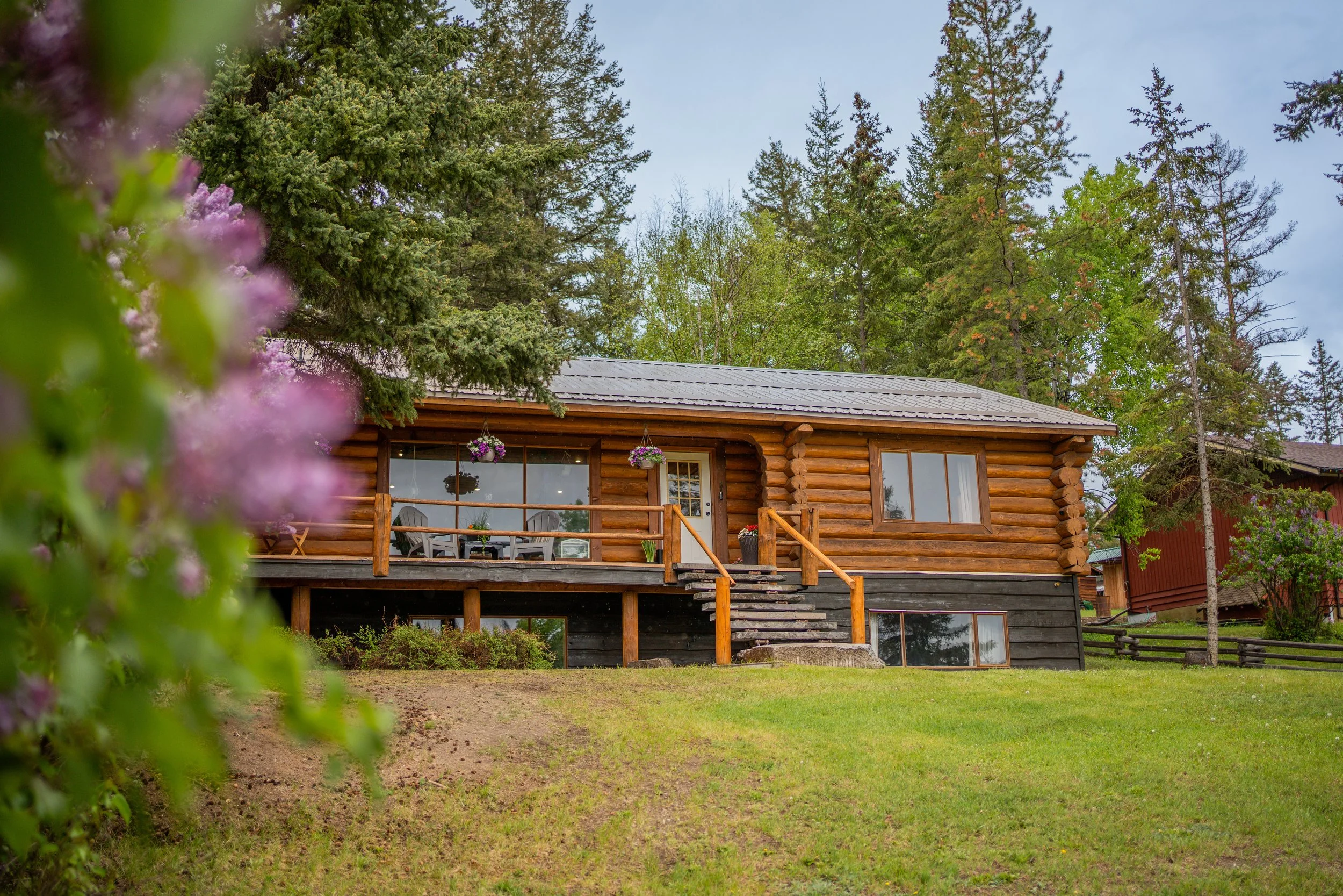 5172 KALLUM DRIVE: $675,000