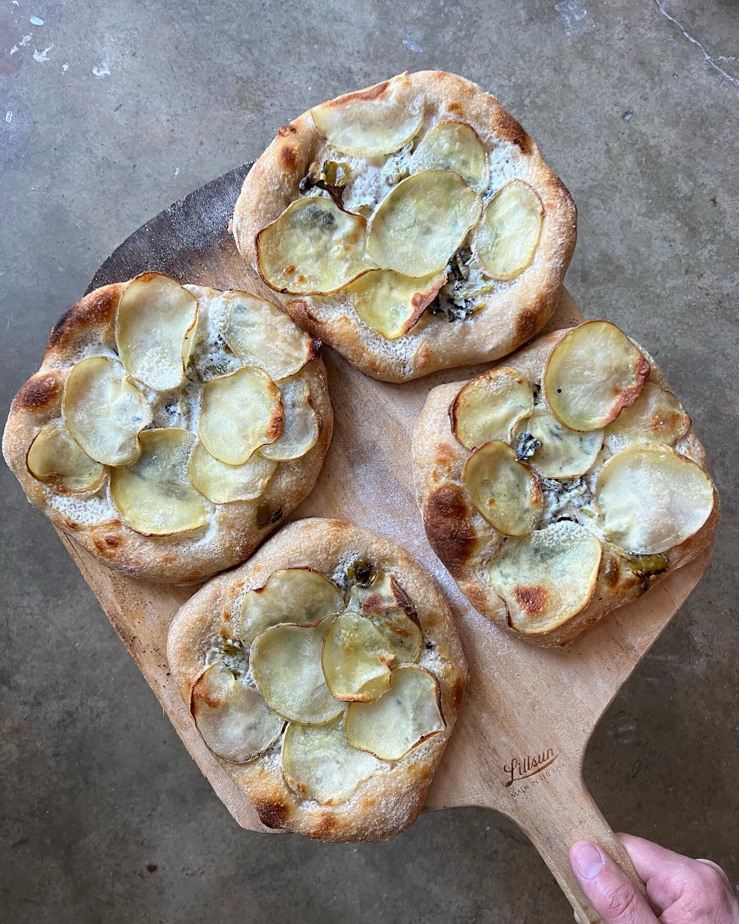 Find us at the Alameda farmers market today!

Some fun flat breads this morning, fire roasted shishito &amp; potato!

Yesterday was a hustle keeping up with the all the dough by myself. By the time I had the van unloaded and kitchen set up my first m