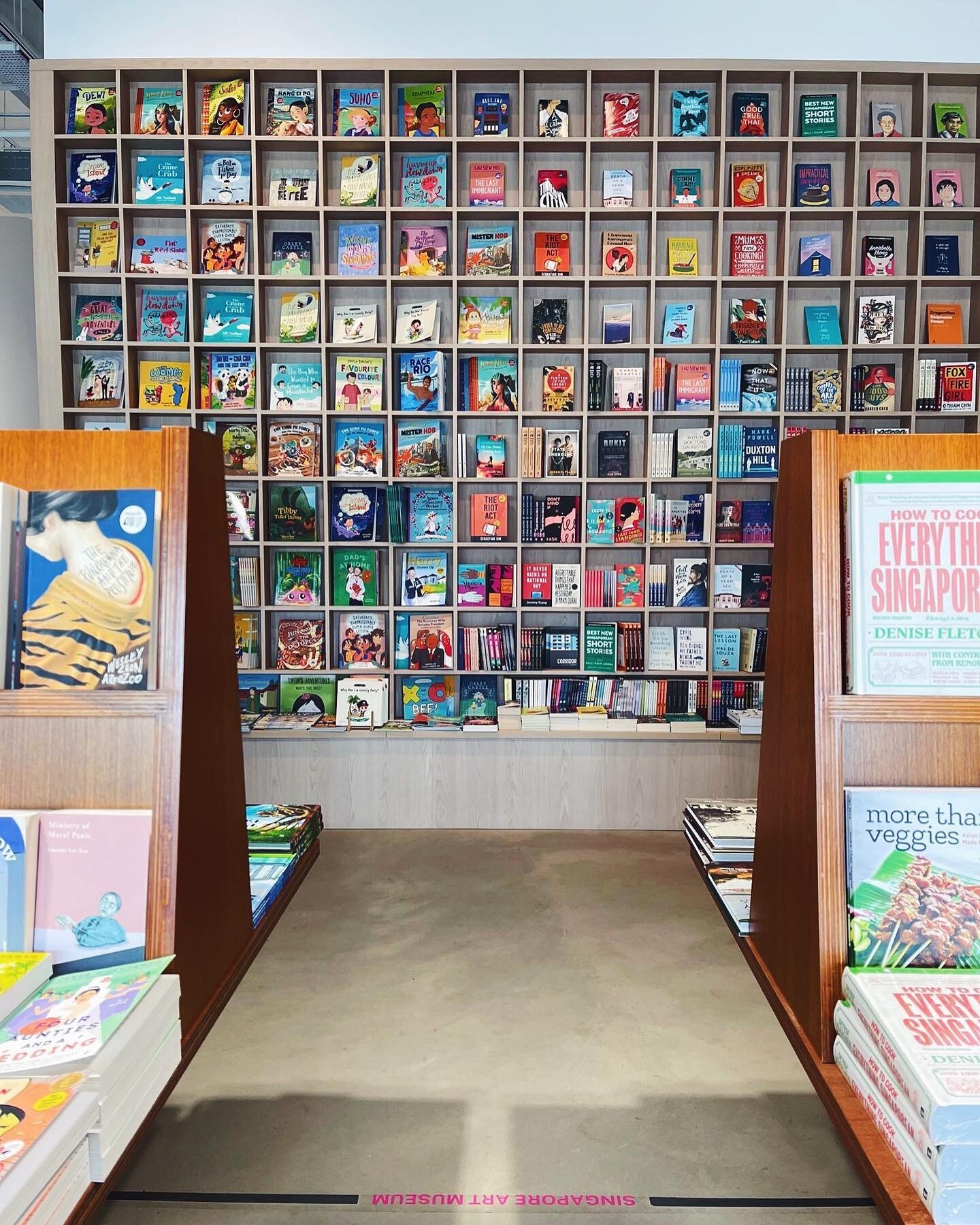 👀👀 Spot us on the shelves of @epigrambookshop at Singapore Art Museum. 
Swipe 👉🏼 to reveal answer! 

Browse, touch, smell or purchase a copy of #dontmindifiask if you&rsquo;re heading down to Tanjong Pagar District to see Natasha @sgbiennale. 

F