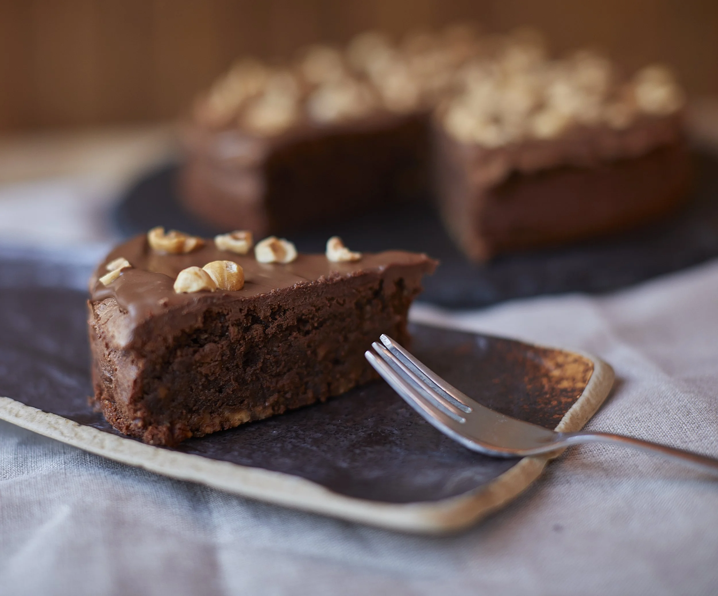 Food photography, photographing cakes shot for small business, independent café shooting on location in cafe with natural light, shot by victoria cook photography
