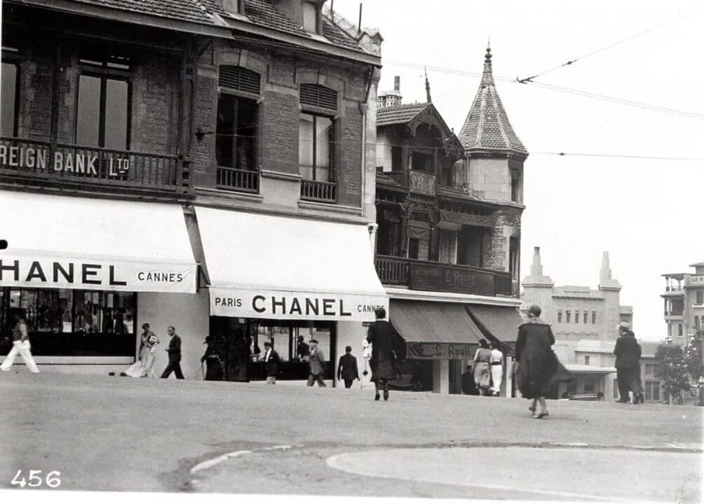 France as the Fashion Capital of the World – a Short History  