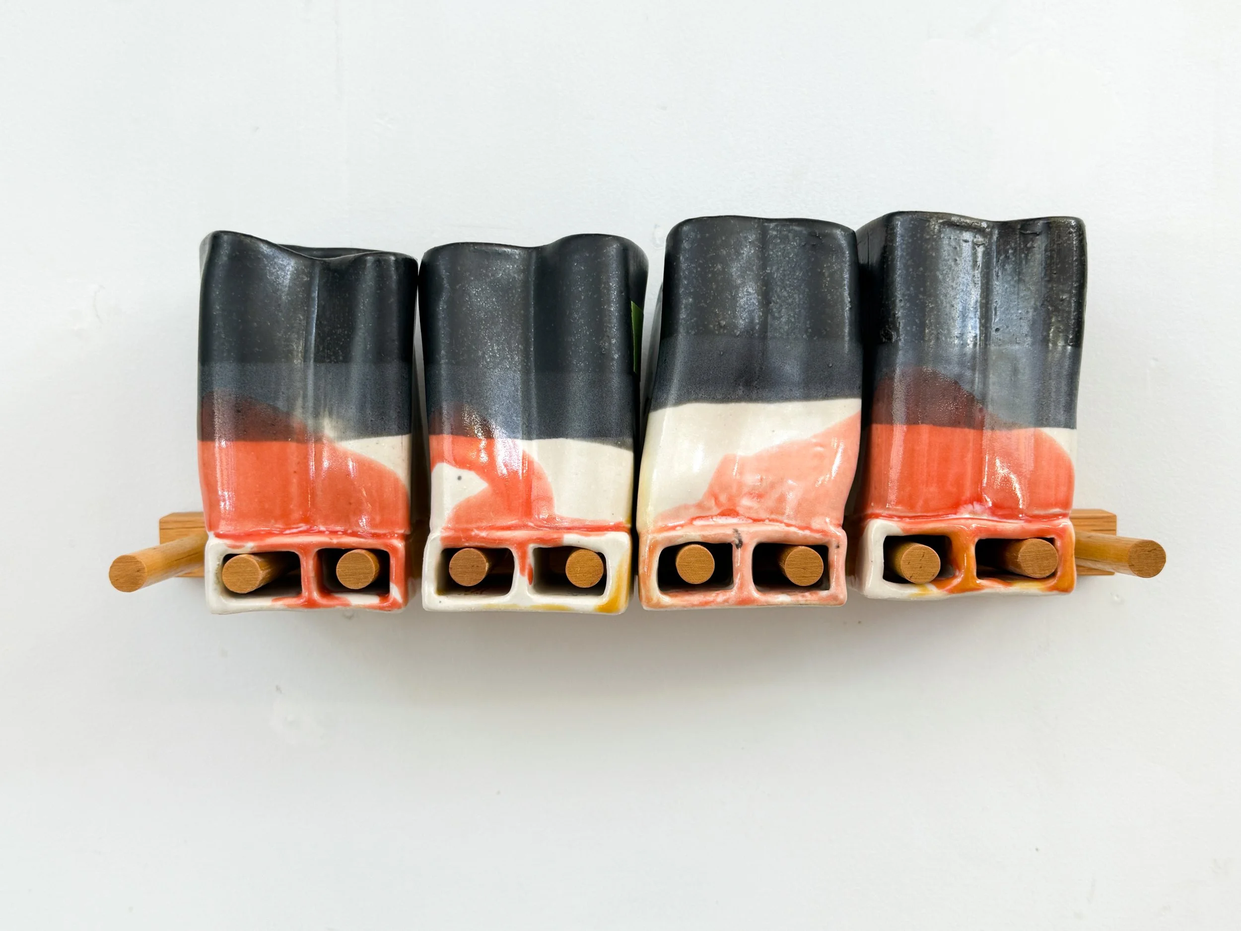 Extruded cup set #6_rackC.jpg