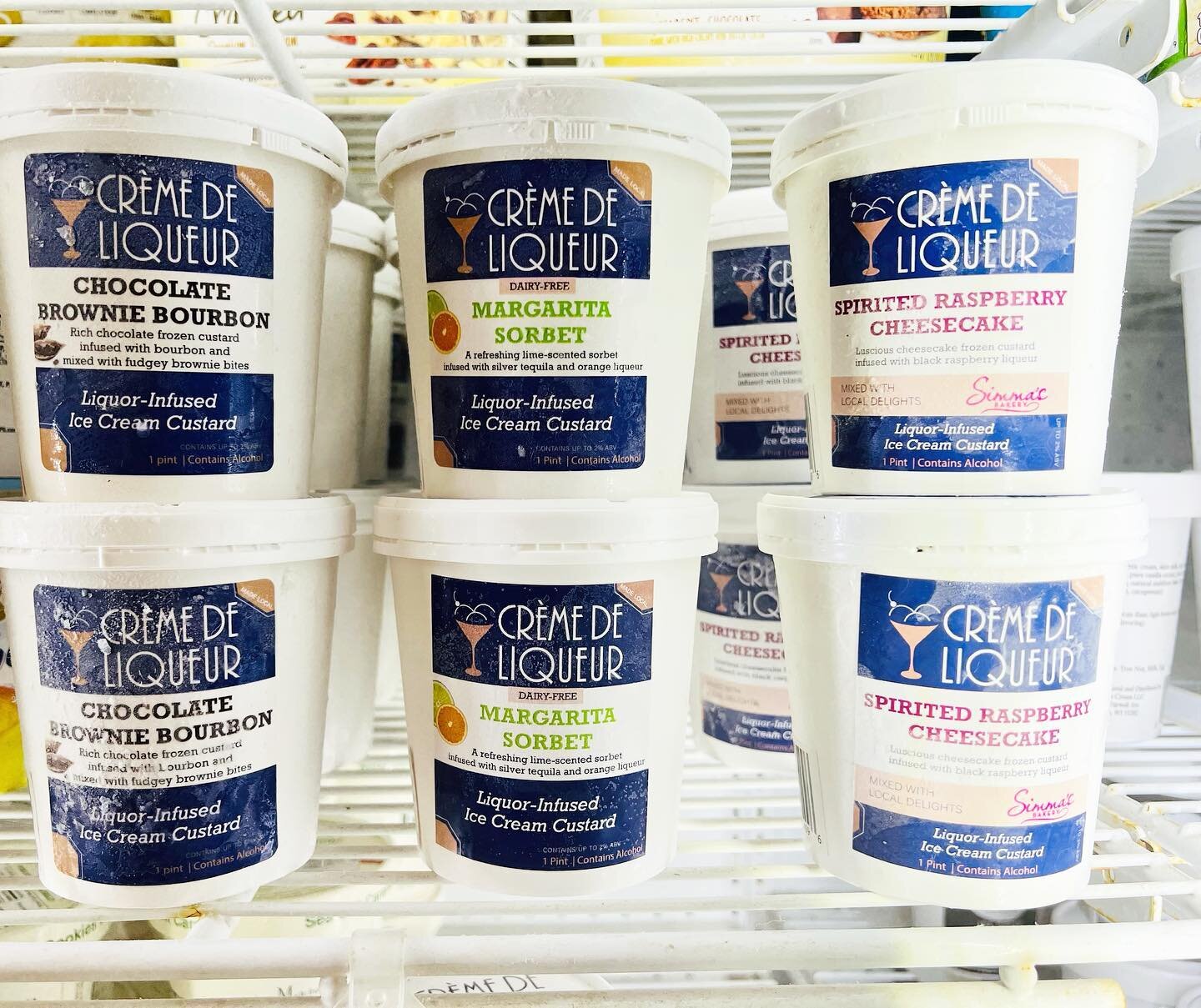 📍Wisconsin
@groppismarket is restocked and now the hardest part is up to you. Will it be Chocolate Brownie Bourbon infused with caramely Bourbon from @thecentralstandard , refreshing and dairy-free Margarita Sorbet, or luscious Spirited Raspberry Ch