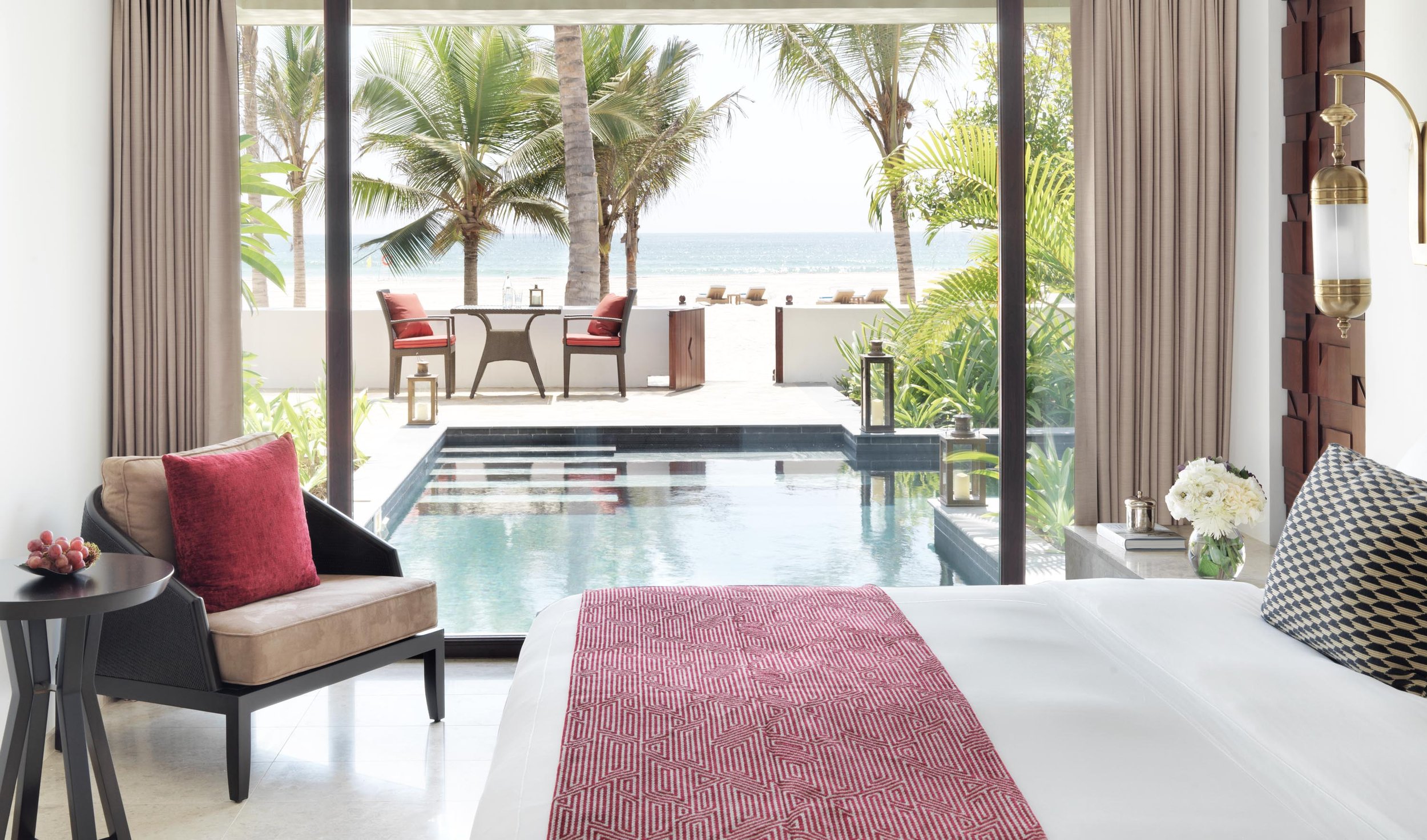 ASAB One Bed Beach View Pool Villa Bedroom C_0005.jpg