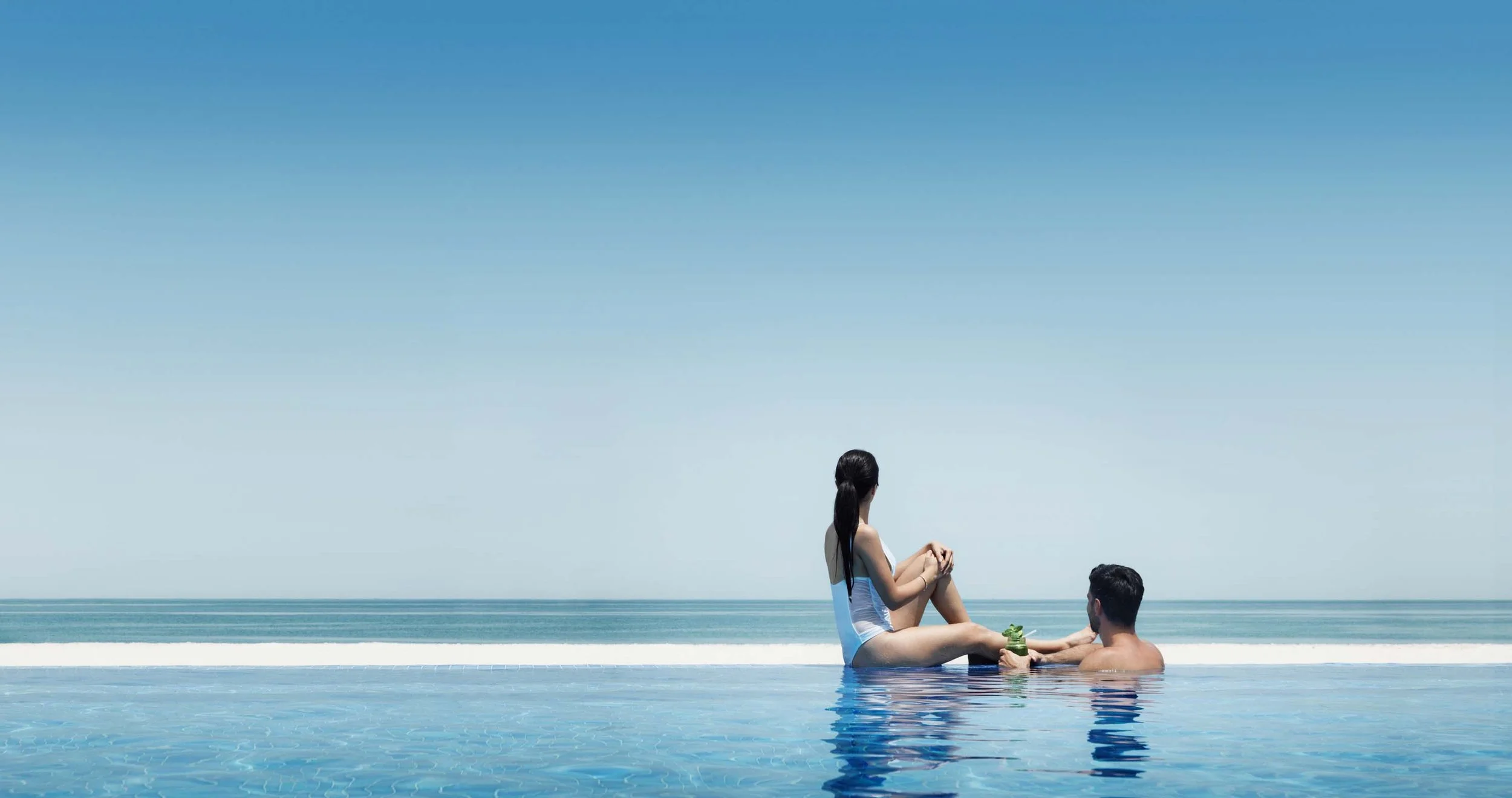 Al Yamm Main Pool Lifestyle_0010.jpg