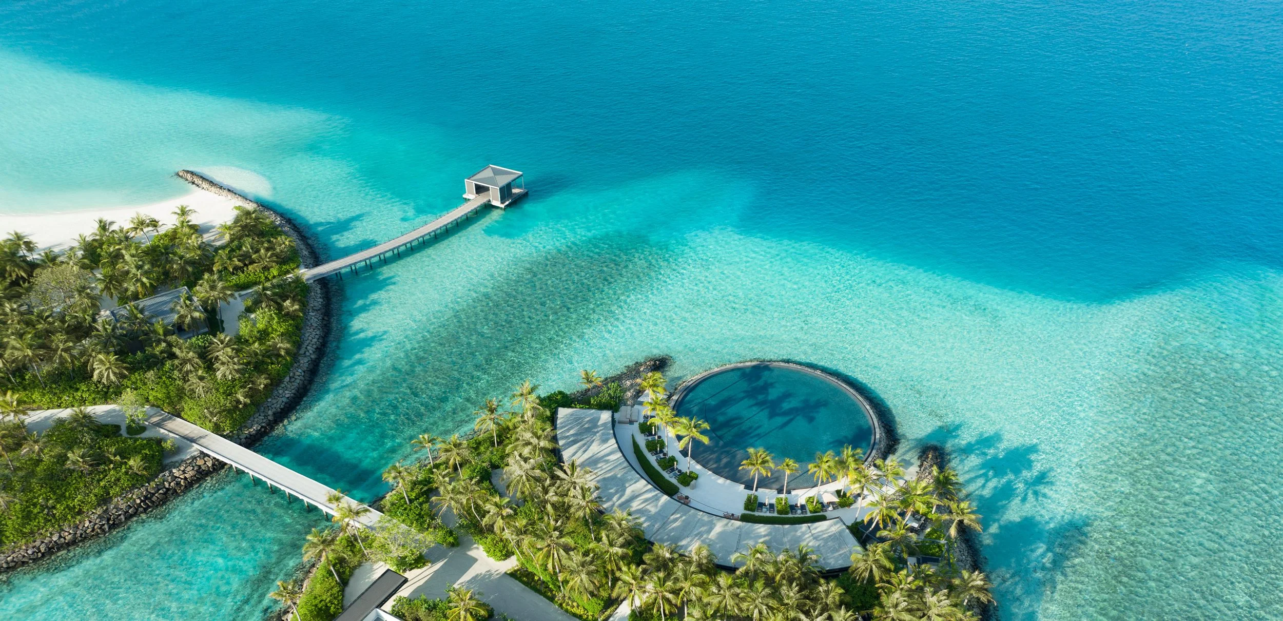 Eau Bar Pool 18 copy.jpg