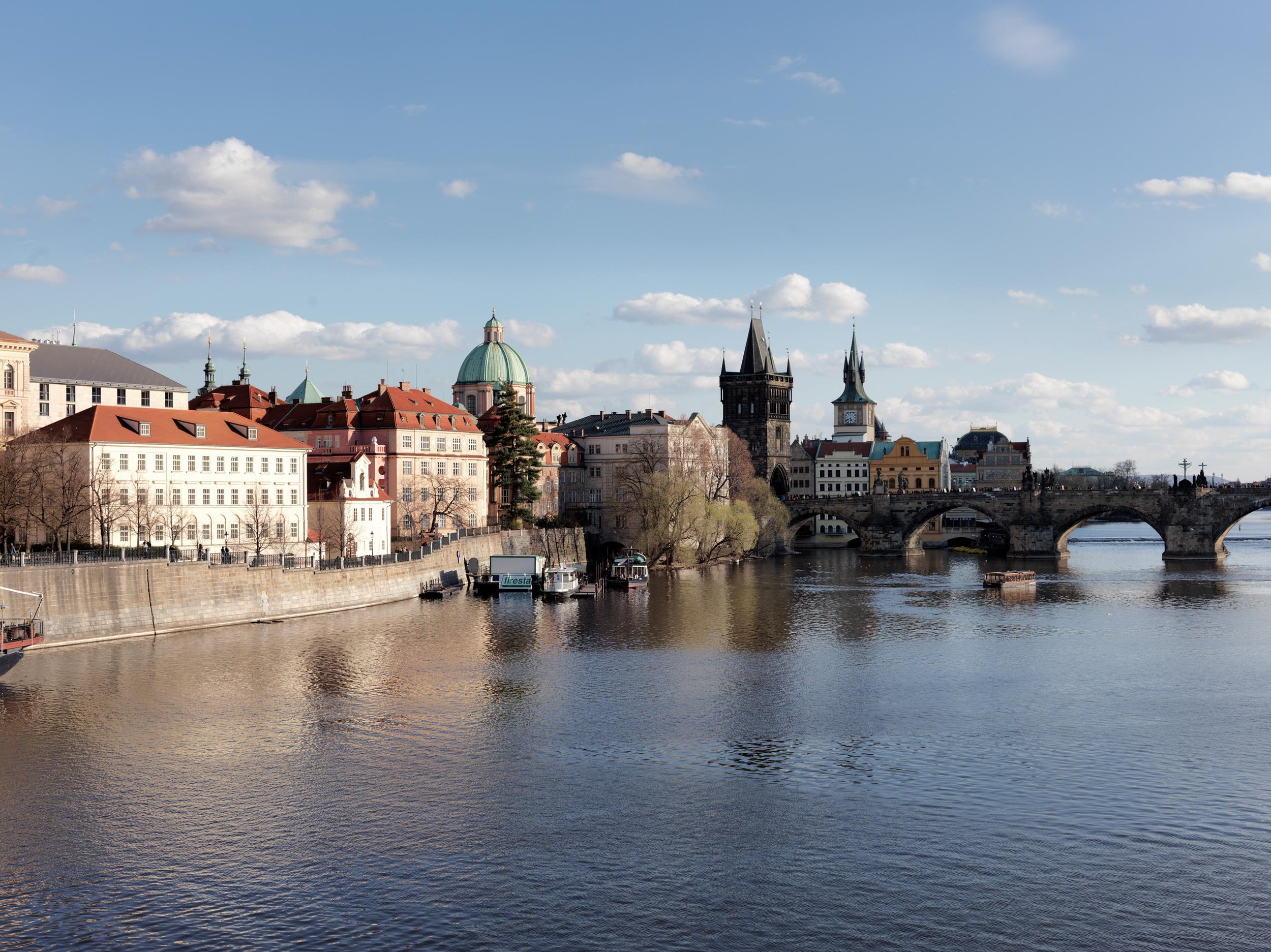 Prague River Views_0032.jpg