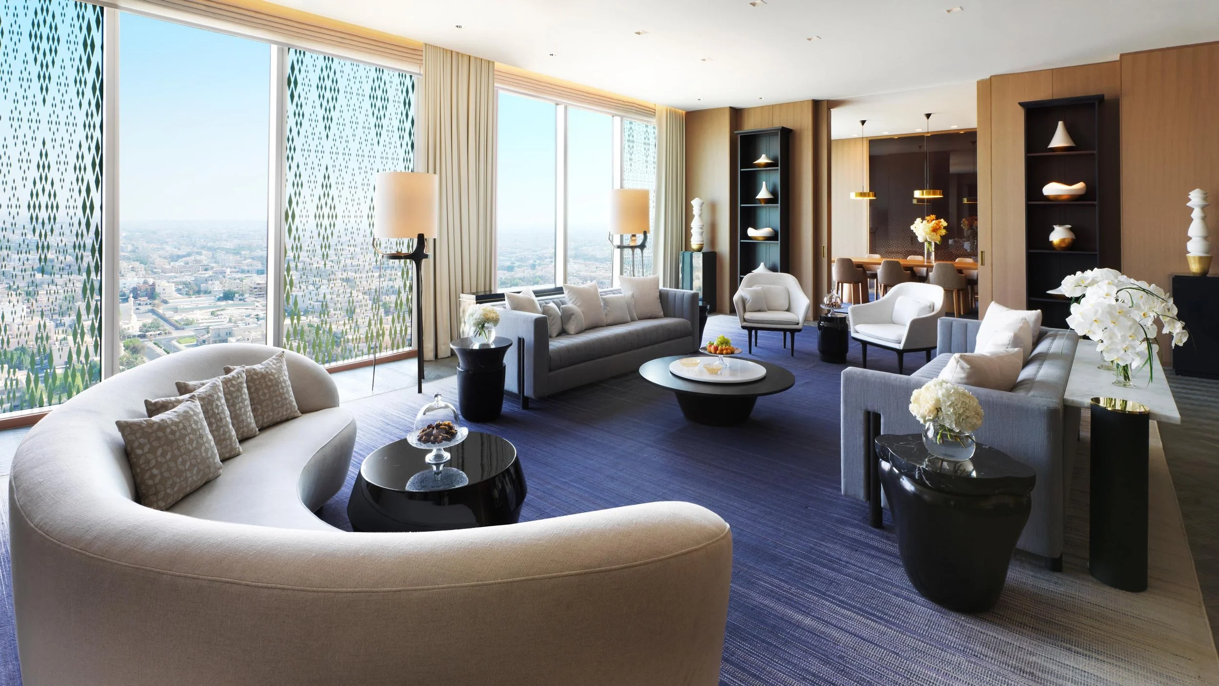State Suite Living Room_0001 16x9.jpg