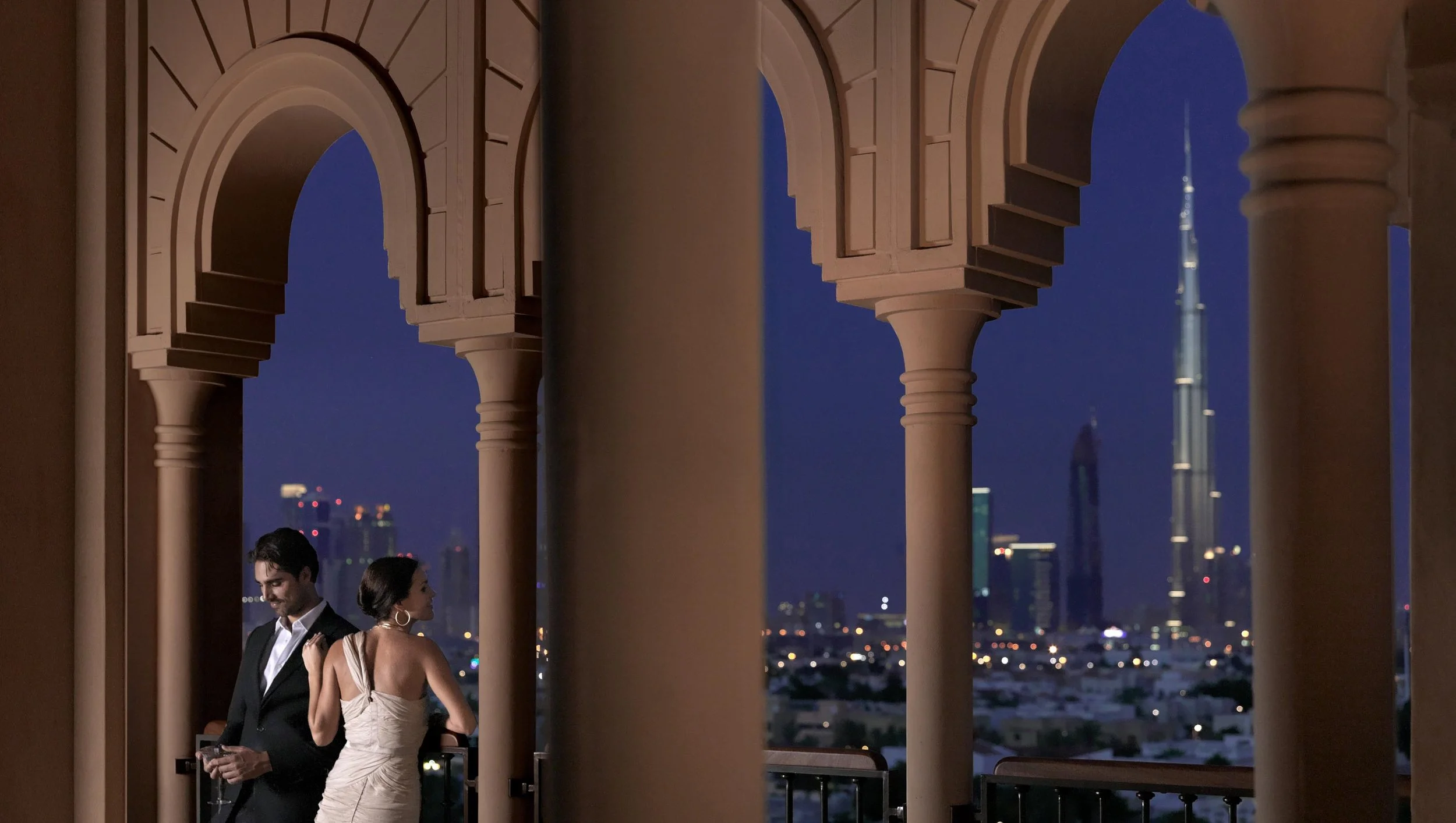 011 FSD Rooftop Bar Life Style_0008.jpg