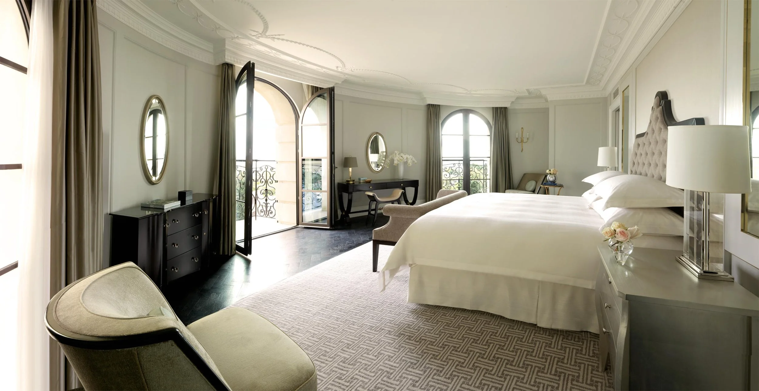 007 FSBK One Bed Suite Bedroom_0003.jpg