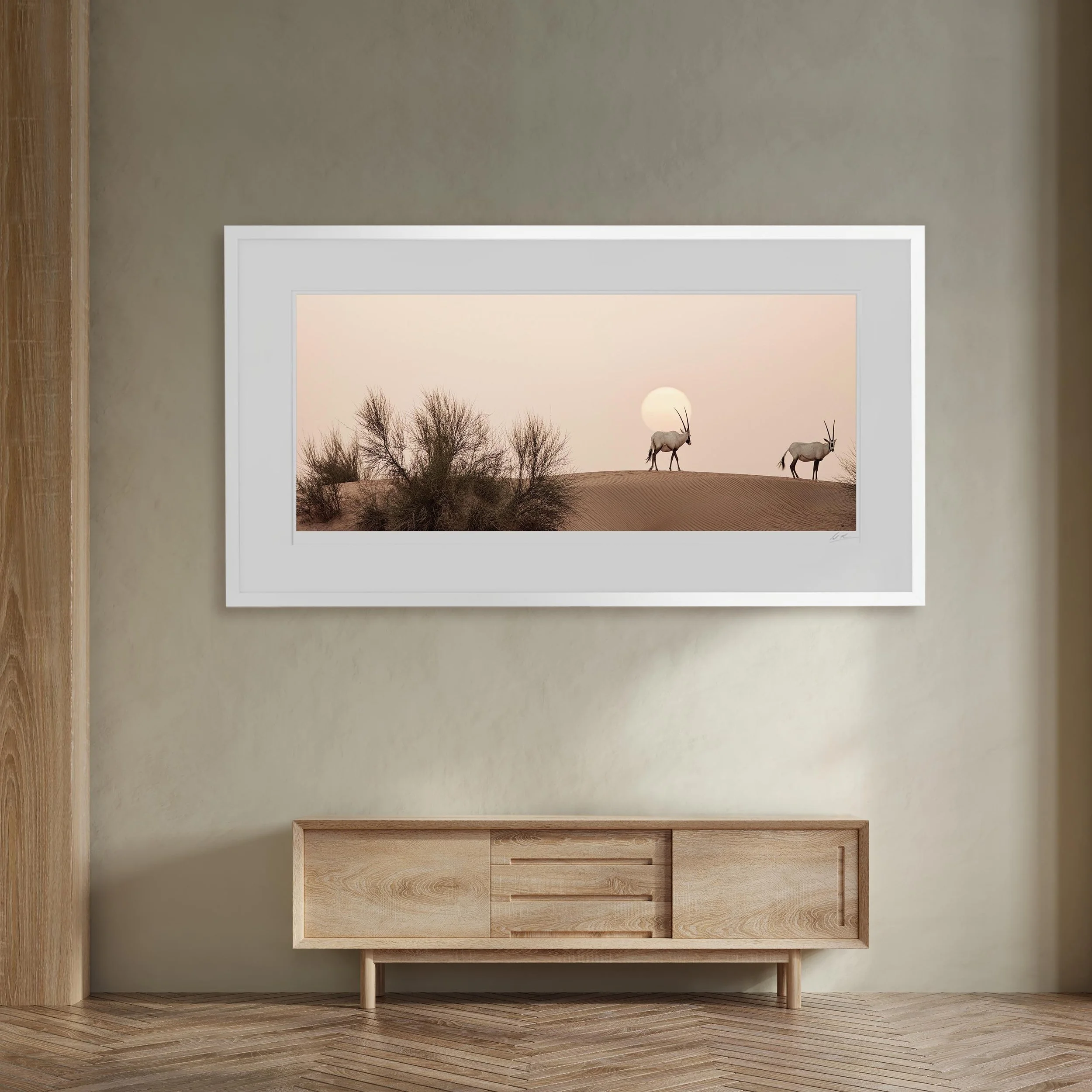 White Panorama Frame mock up room Oryx 0035.jpg