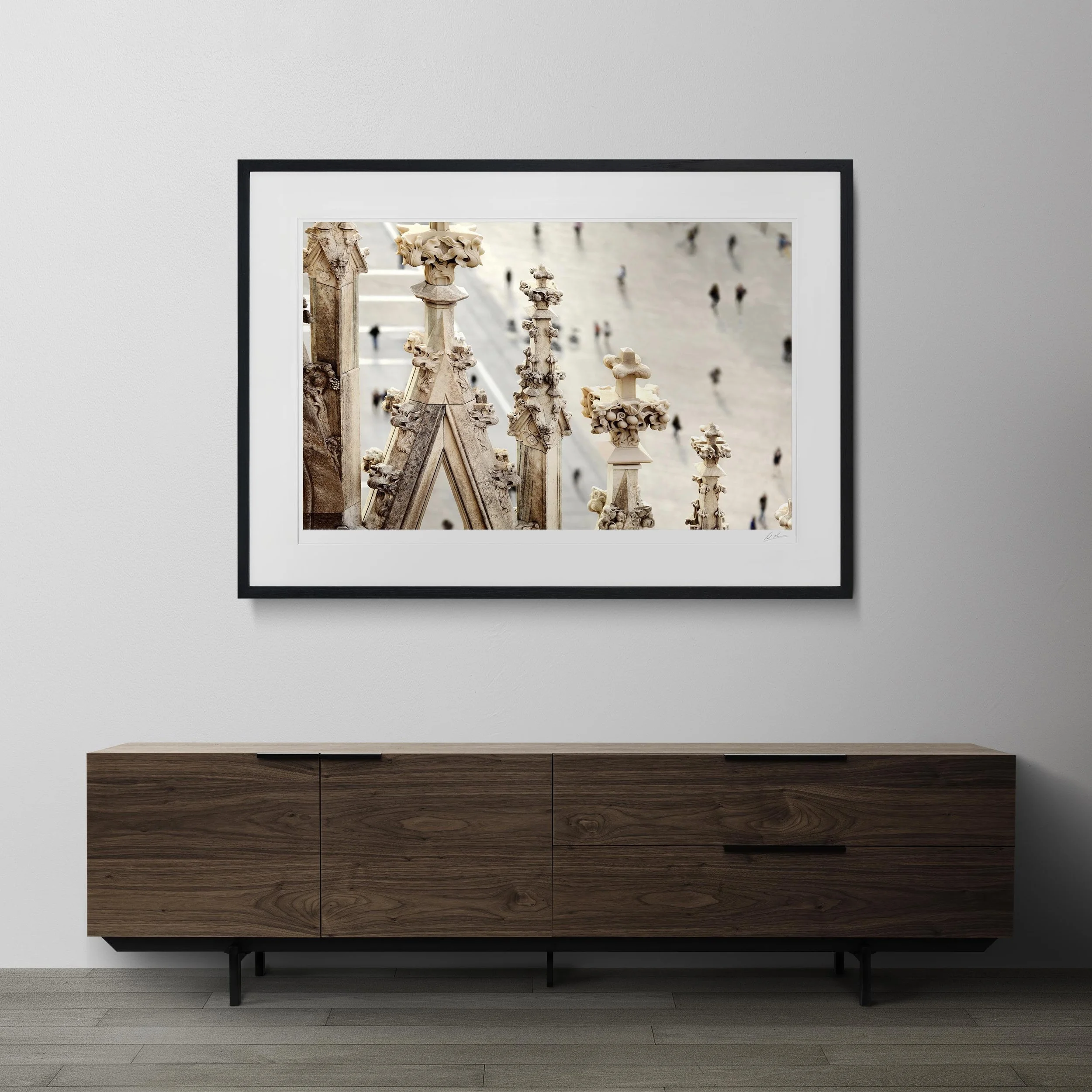 Black Landscape Frame mock up room FSM Duomo_0135.jpg