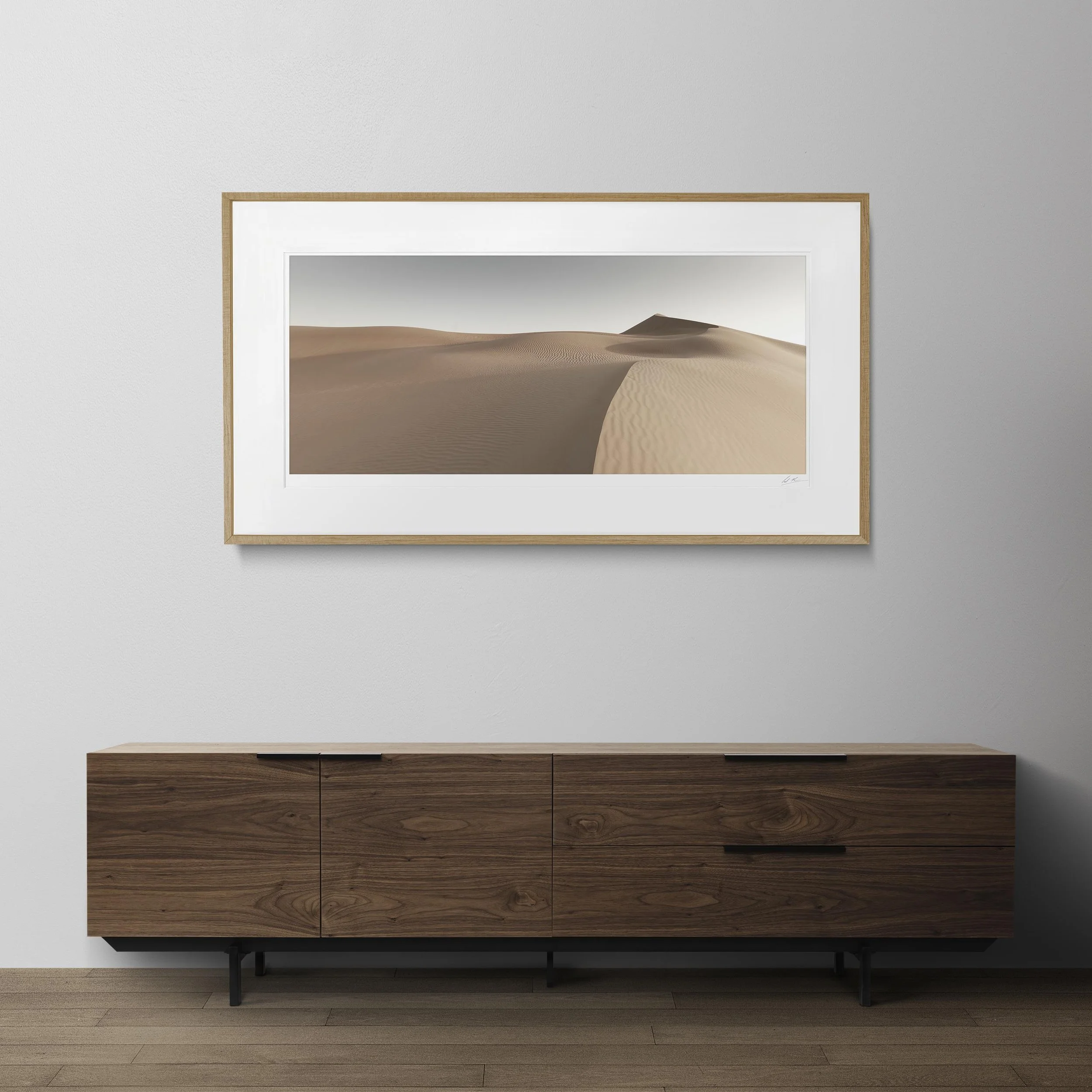 Oak Panorama Frame mock up room Liwa_0034.jpg
