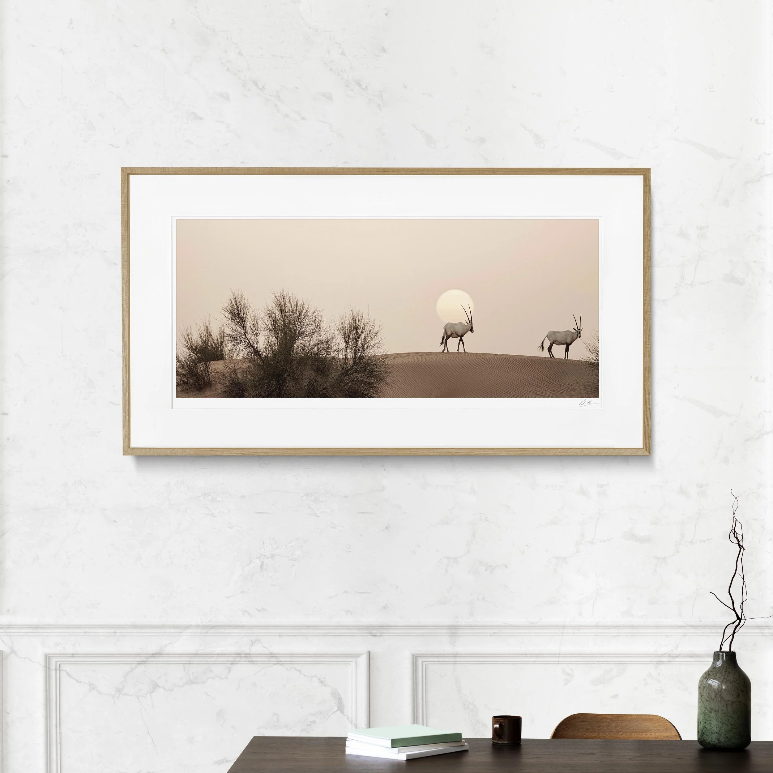 Oak Panorama Frame mock up room Oryx 0035.jpg