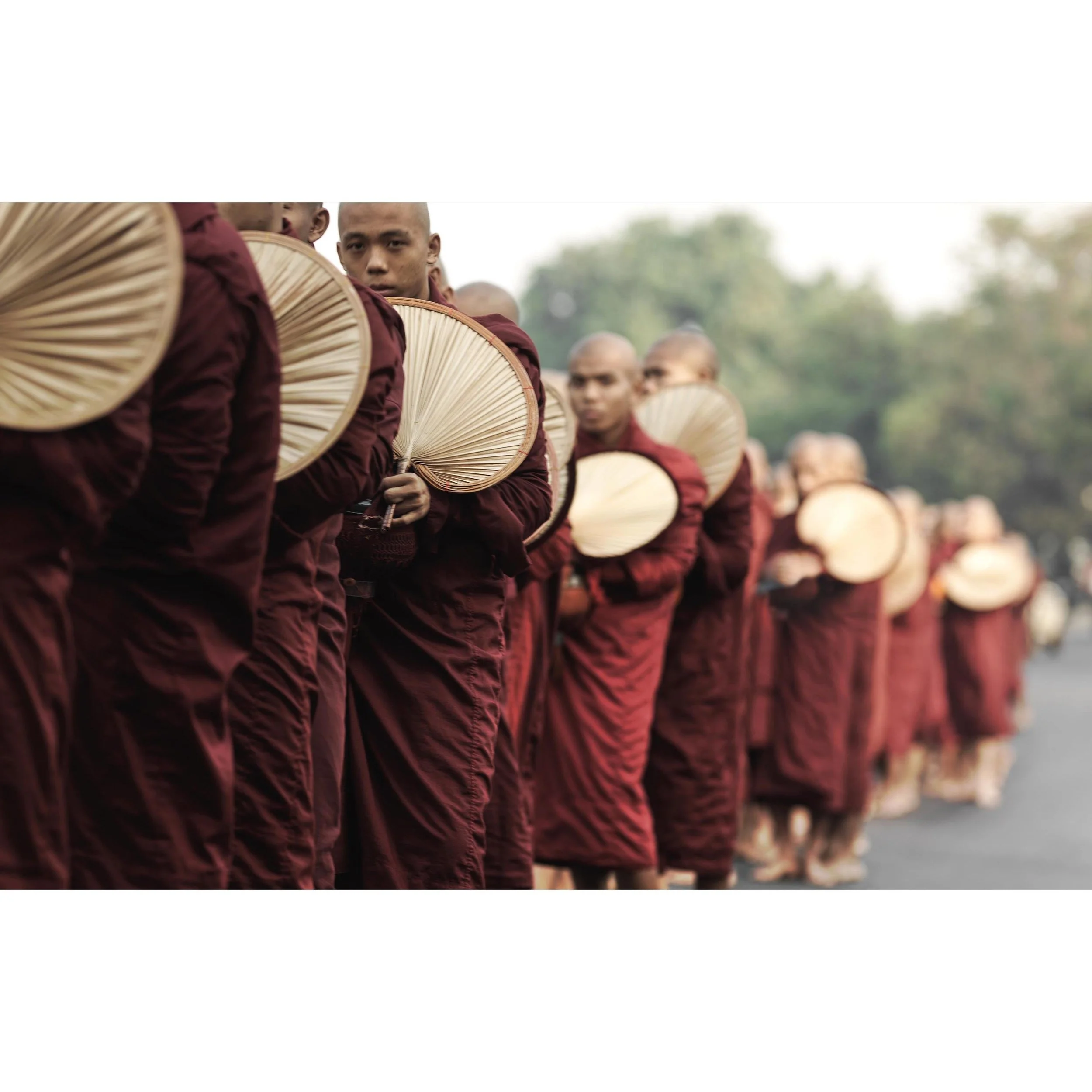 Monks in Yangon_0012b.jpg
