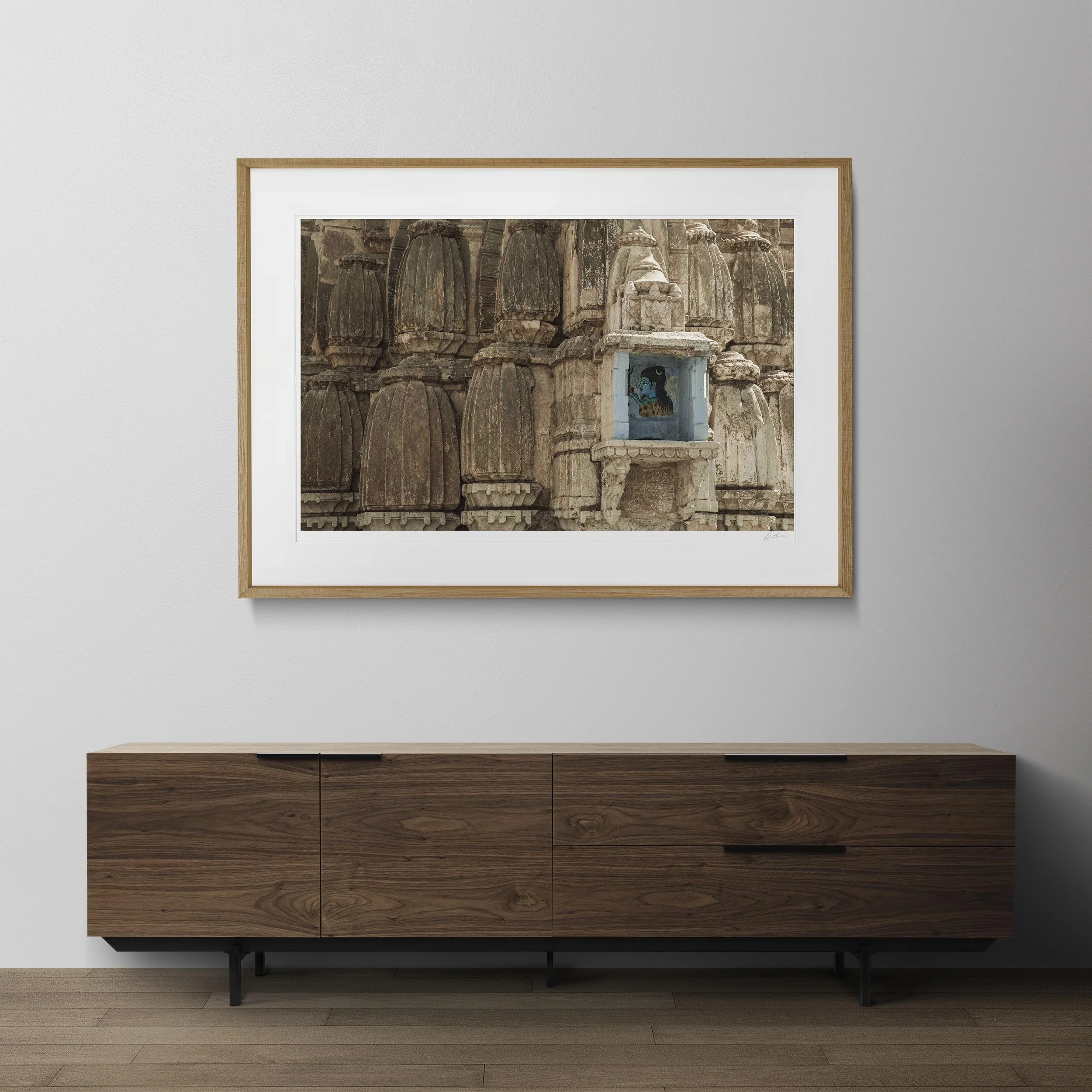 Oak Landscape Frame mock up room Udaipur 056 des.jpg