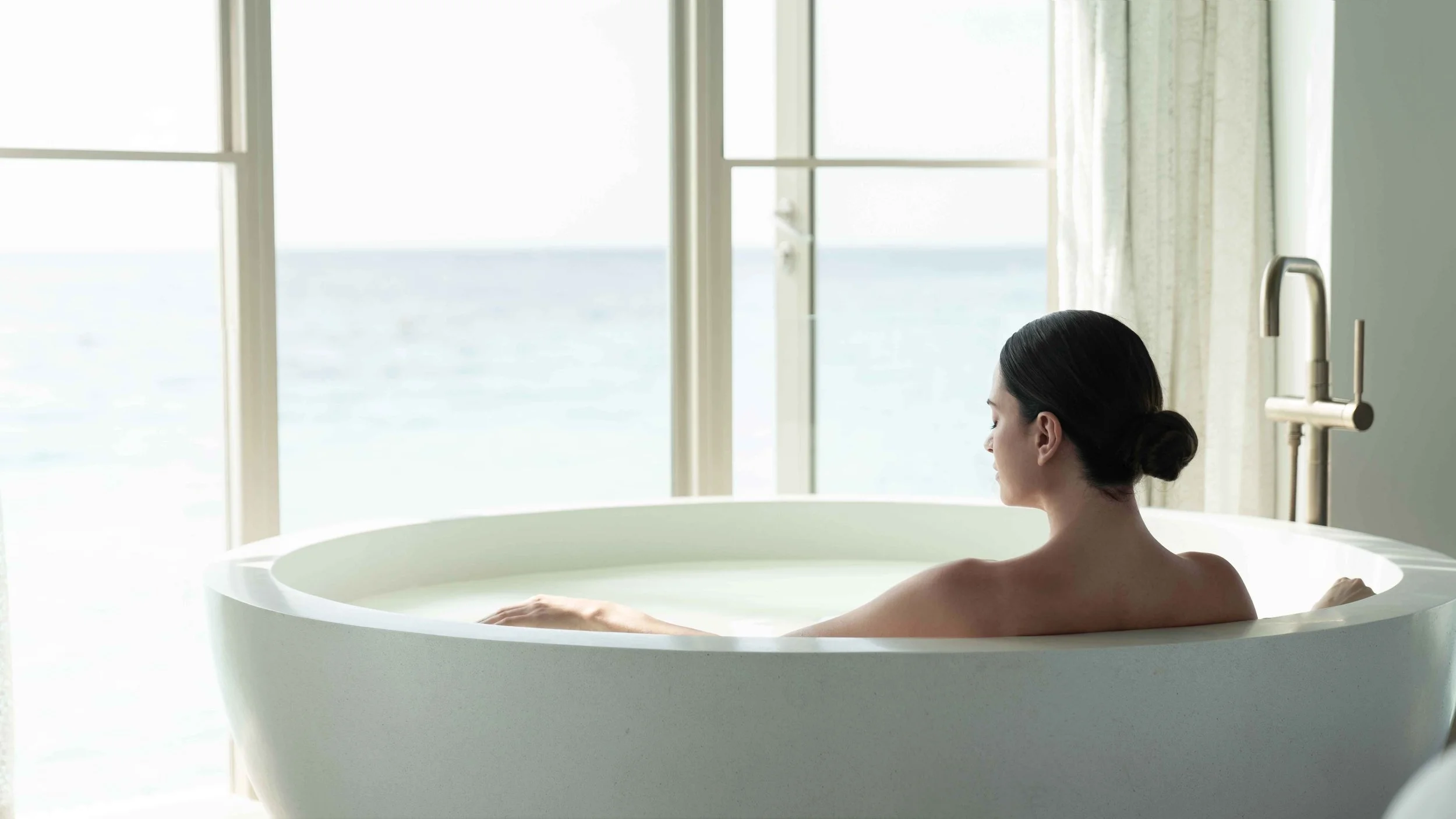 009ICM Spa Treatment Room Bath 07-09 copy.jpg