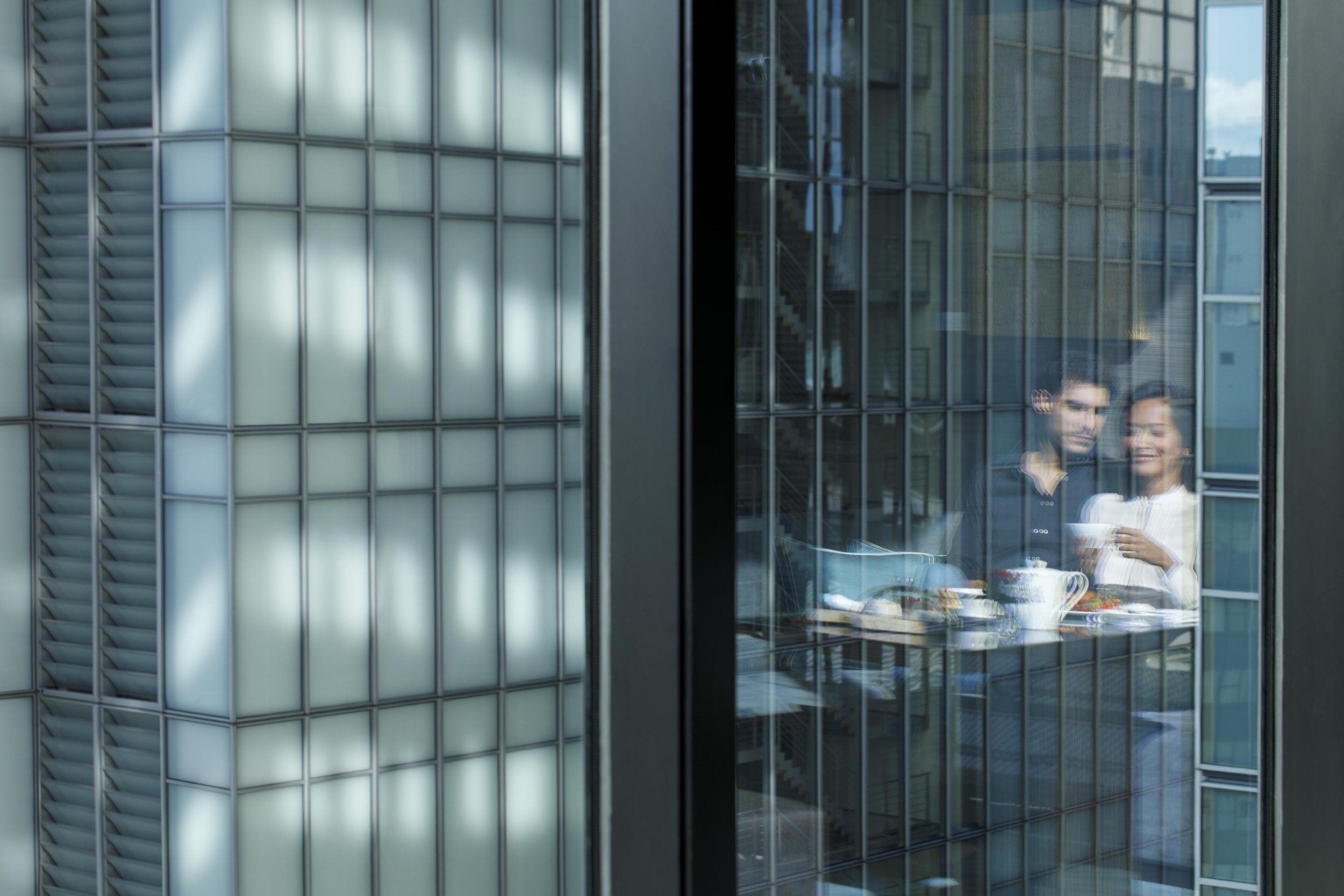 OPTK Lounge Breakfast Lifestyle 001.jpg