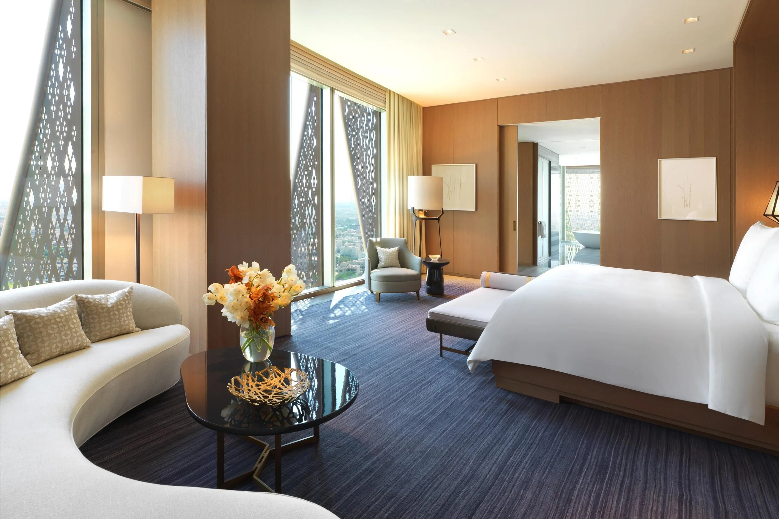 State Suite Bedroom (Lights)_0001 3x2.jpg
