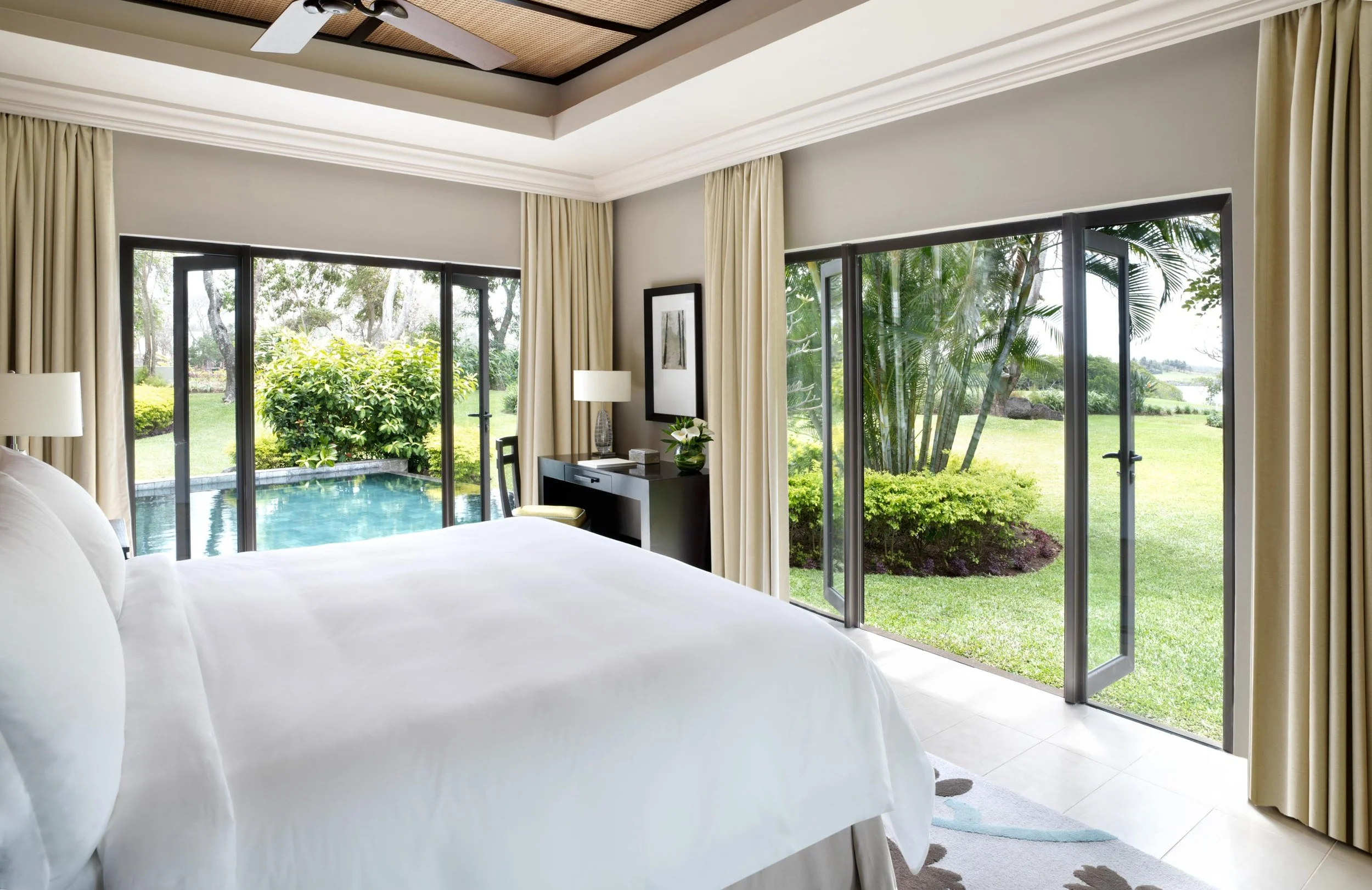 10 FSM Four Bed Delux Villa King_0001.jpg