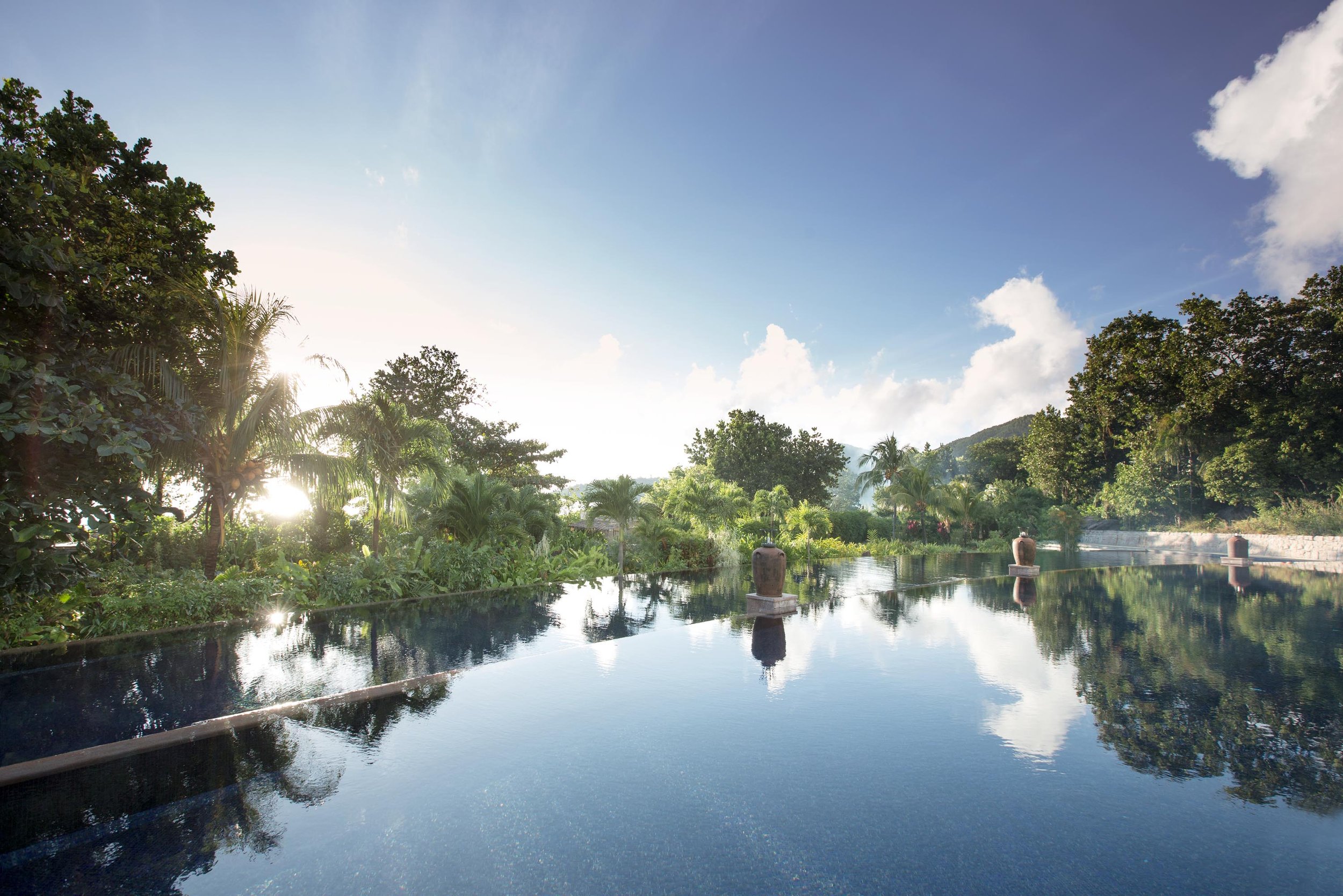 19 Raffles Pool 09.jpg