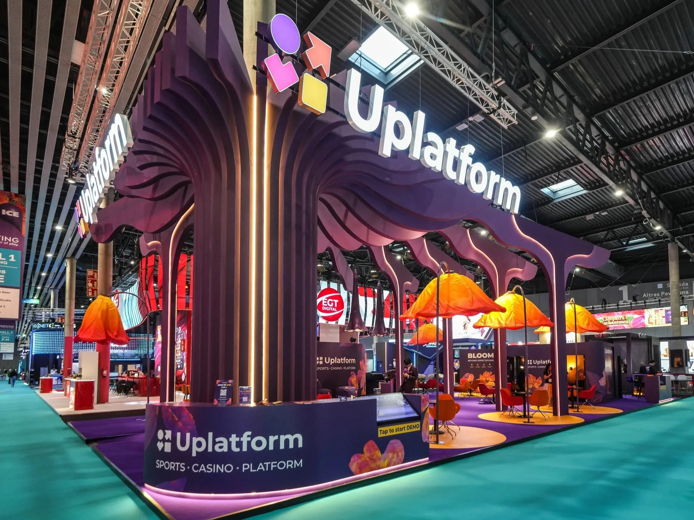 Uplatform-ICE-26-069.jpg