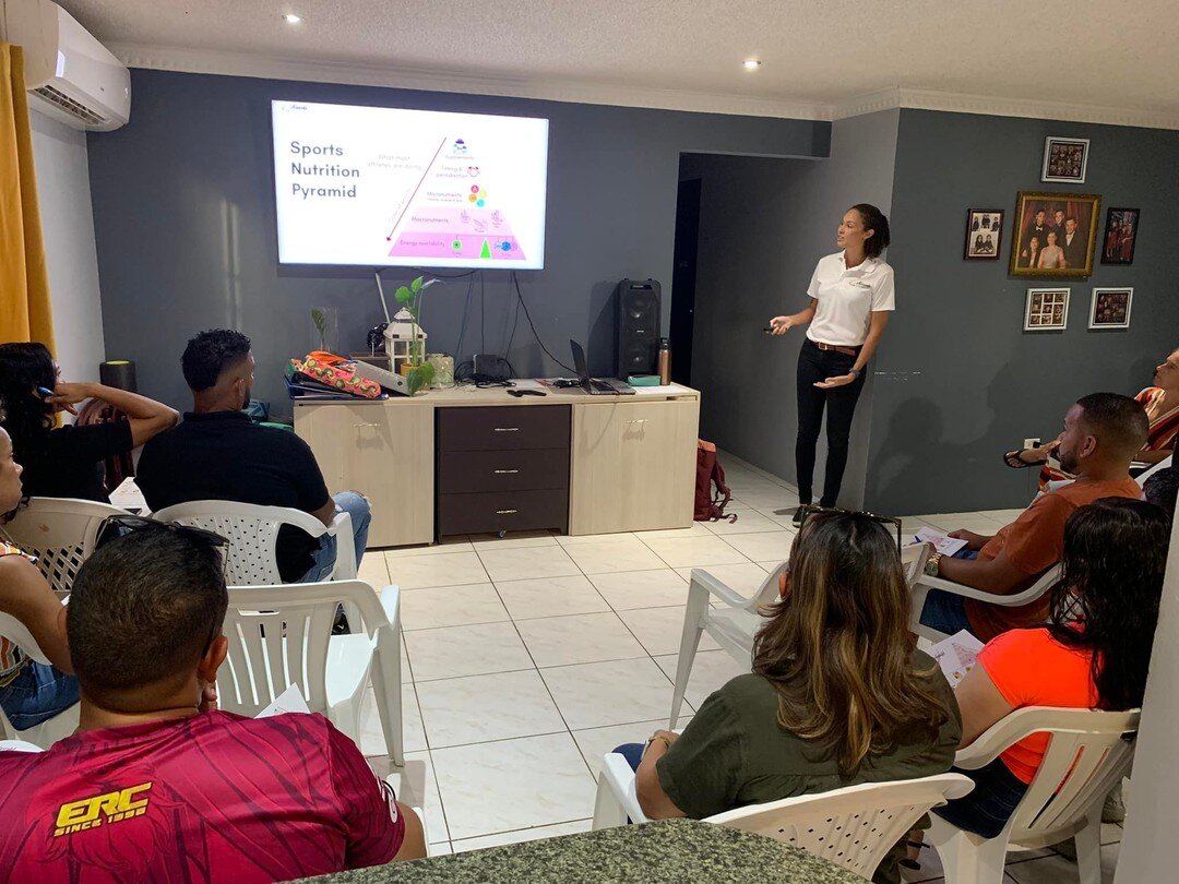 Great interactive workshop session with the @jaysnutz_runners on Sports Nutrition for distance running! 

Want to know more about how Nutrition can impact your Sports Performance?! Feel free to contact us [link in bio] for your personal consultation 