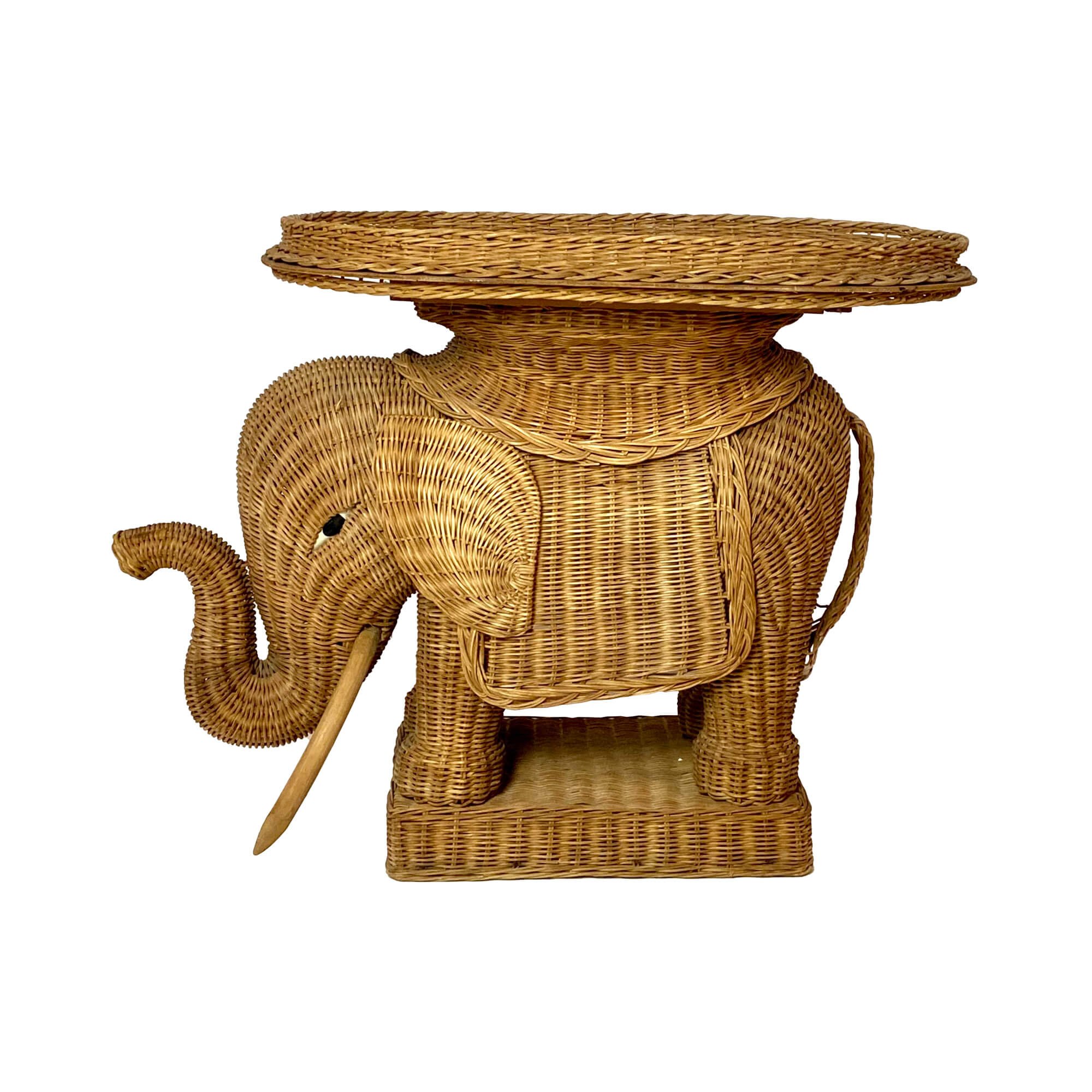 1970s Italian rattan, wicker elephant occasional or side coffee table with removable tray in Vivai Del Sud style.