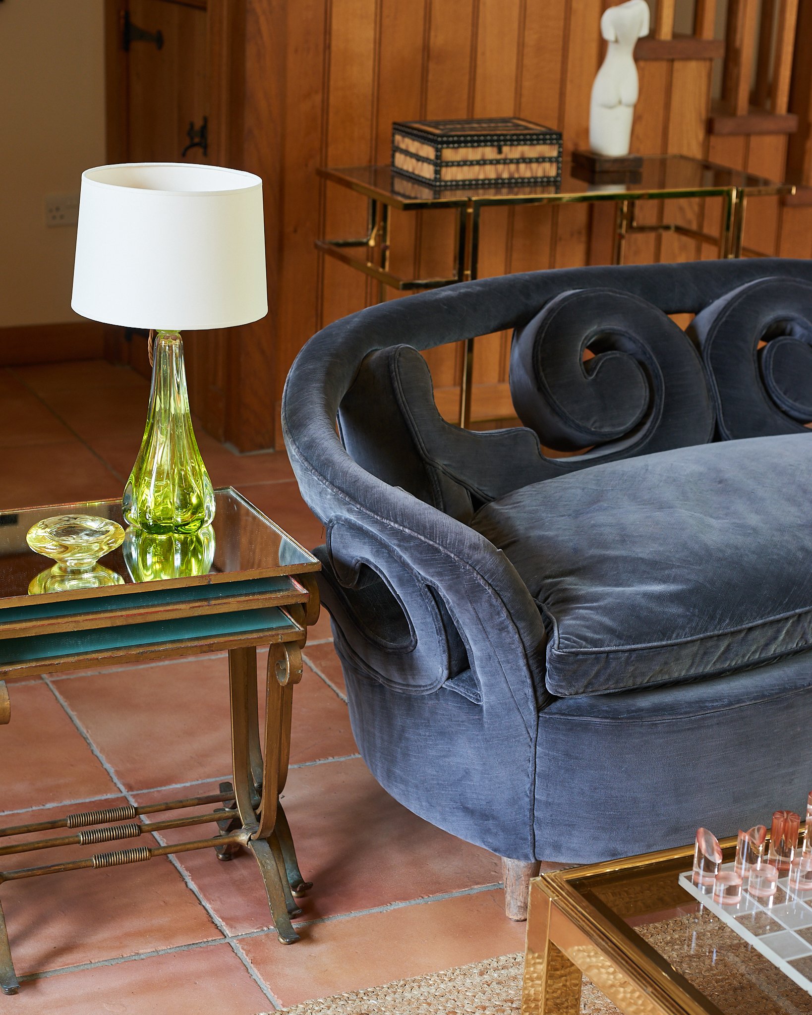 Grey sofa299.jpg