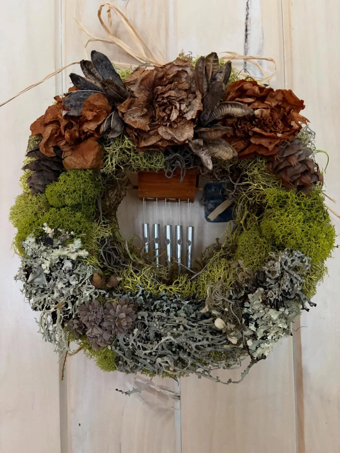 Wreaths, framed prints and original artwork all available from 11:00-5:00. Details in bio under Events. See you there!
.
.
.
#holidaygifting #themorethemerrier #seeart #eastbayopenstudios