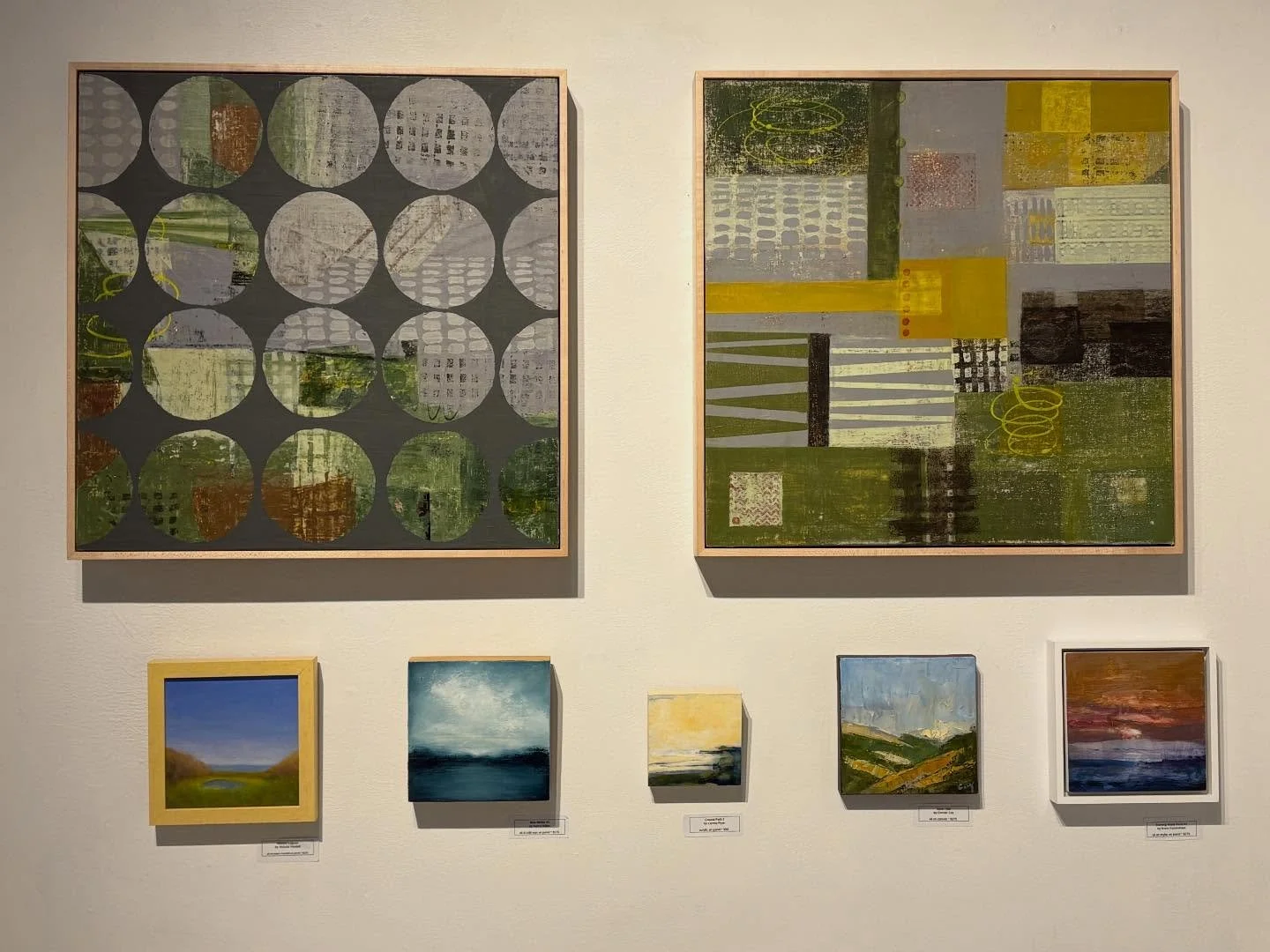 The Tiny (and Huge) Show @studiogallerysf is open until December 23rd online and in their wonderful gallery! 
.
.
.#studiogallerysf #tinyandhugeshow #elizabethwayman.com#giftgivingseason🎁