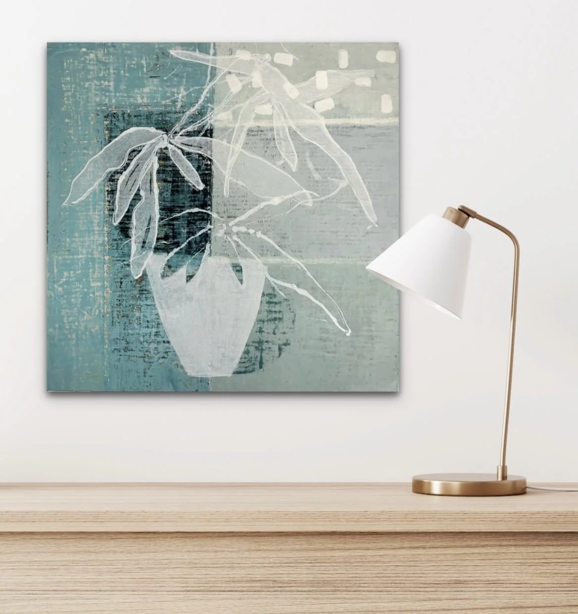 Happy Friday! A few more petals to keep summer alive. A 12&rdquo; square  of mixed media on linen for  the perfect small spot in your home.
.
.
.
#flowerfloozie #smallartwork #botanicalartwork #todaysartreport#modernabstract
